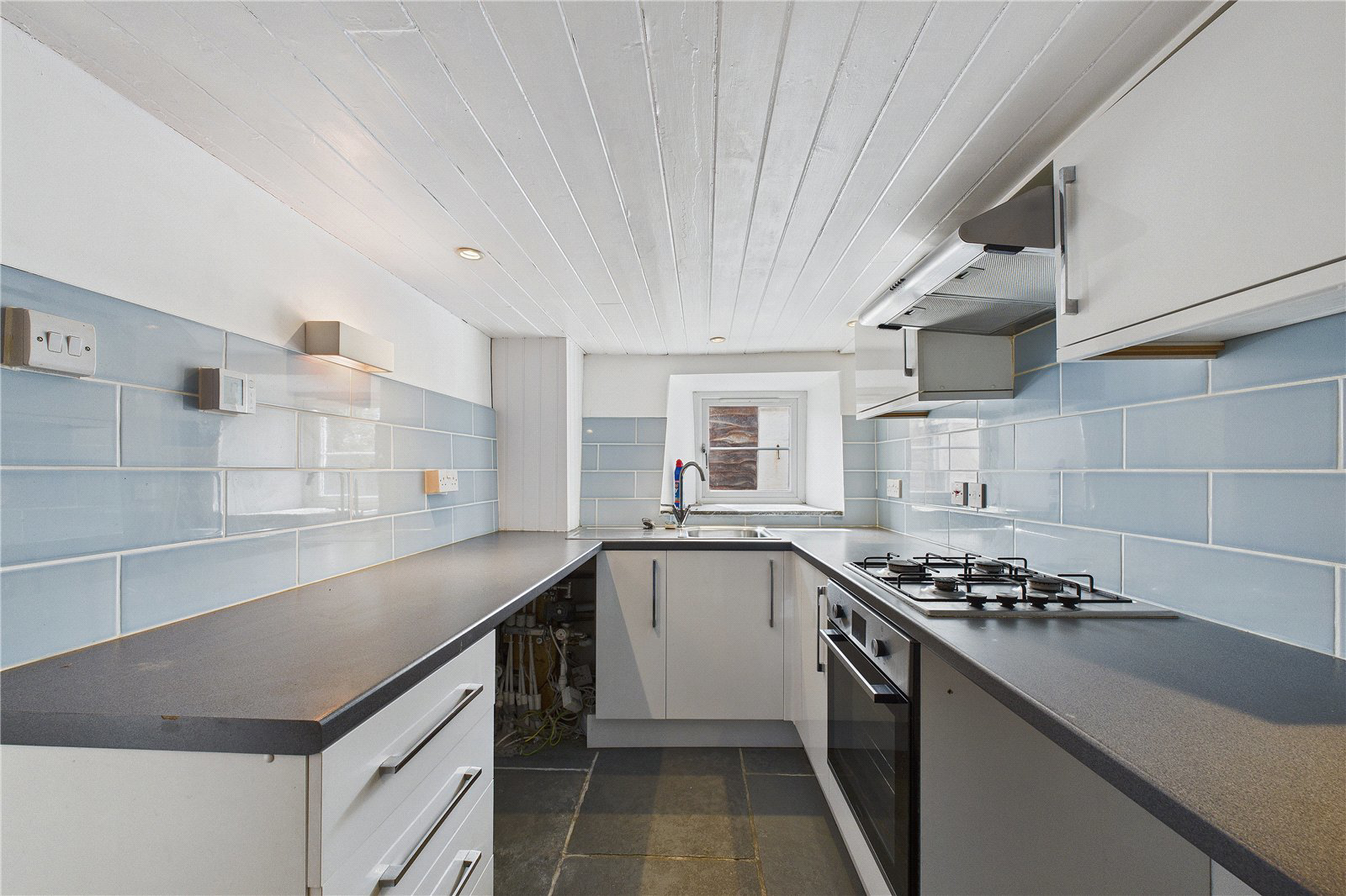 2 Ingleton Terrace, Knowle, Braunton, Devon, EX33, photo 5