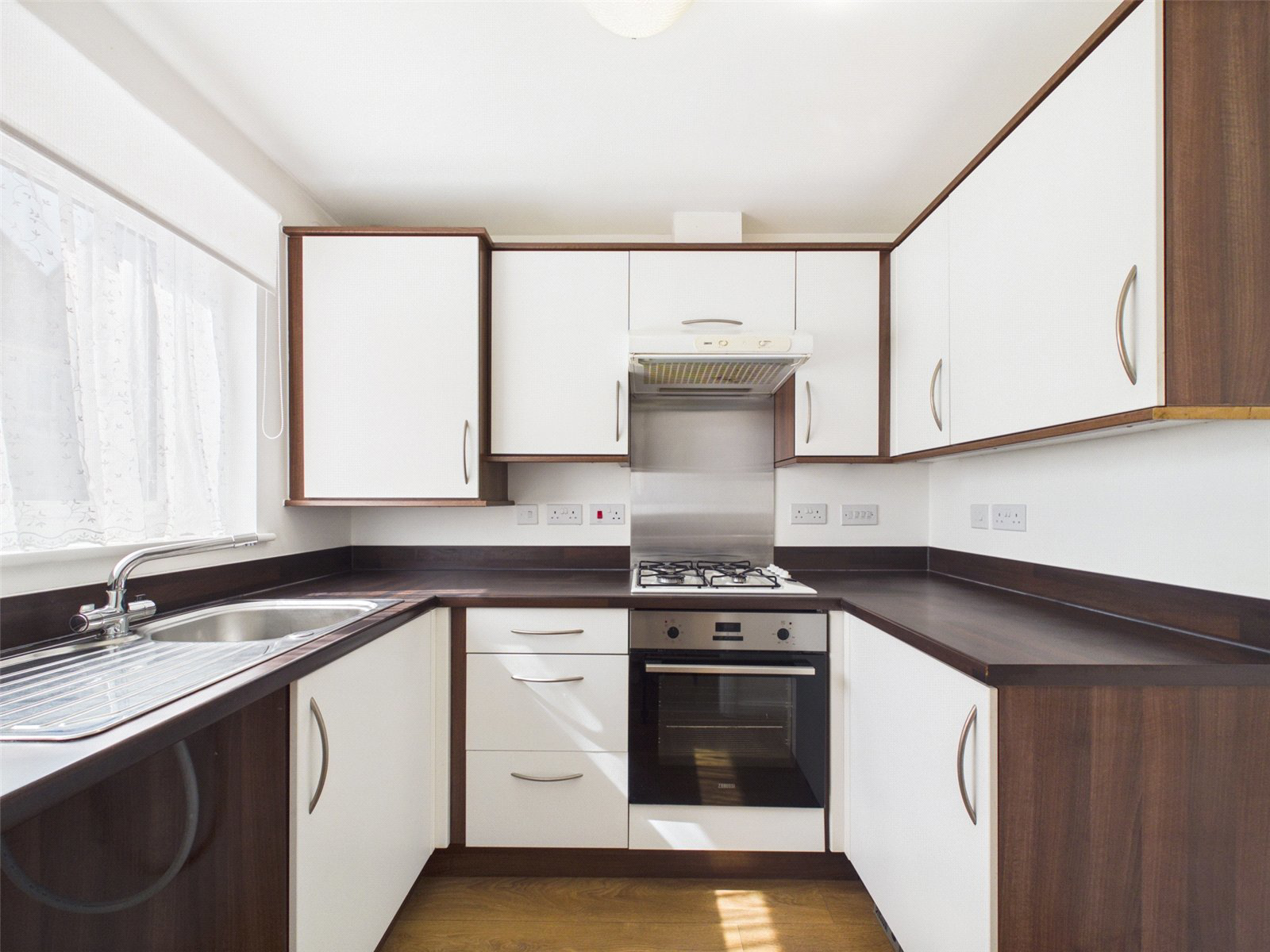 Kestor Close, Plymouth, Devon, PL2, photo 2