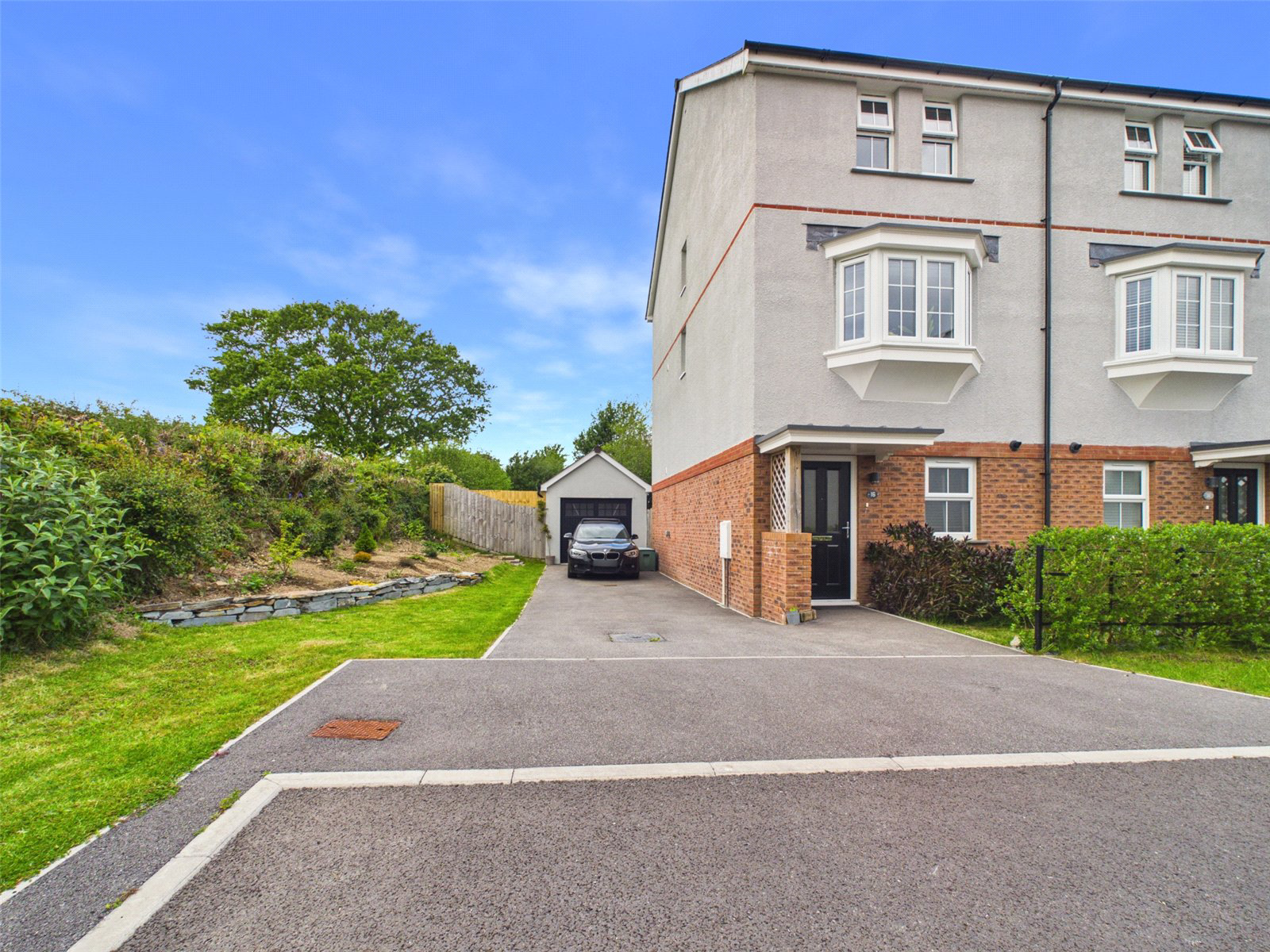 Bramble Avenue