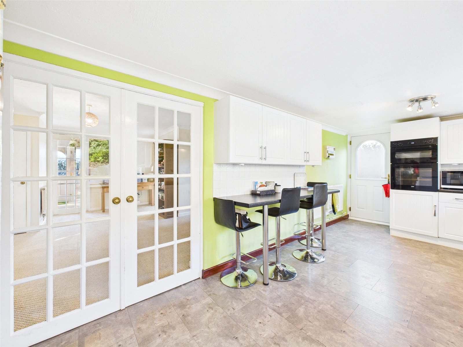 Taw Vale Avenue, North Tawton, Devon, EX20, photo 3