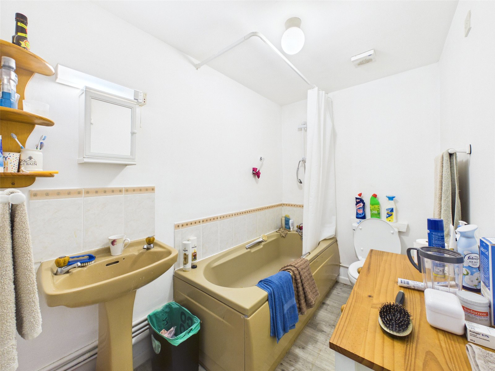 The Square, Holsworthy, Devon, EX22, photo 21