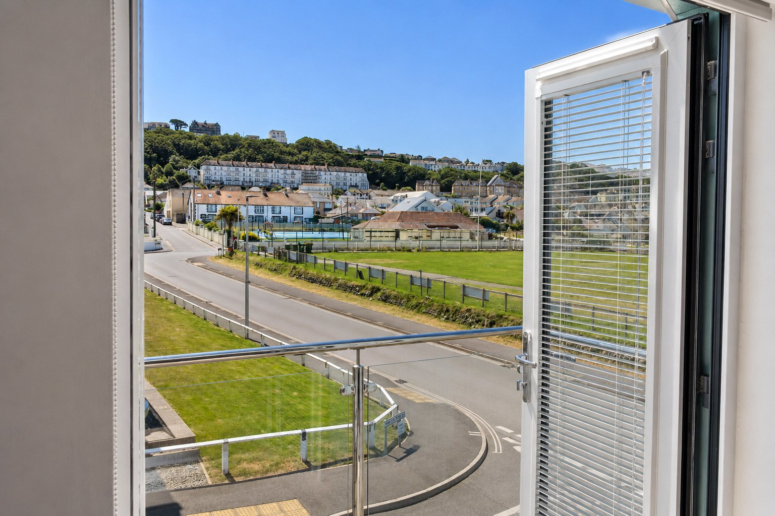 Pavilion View, Westward Ho, Bideford, Devon, EX39, photo 13