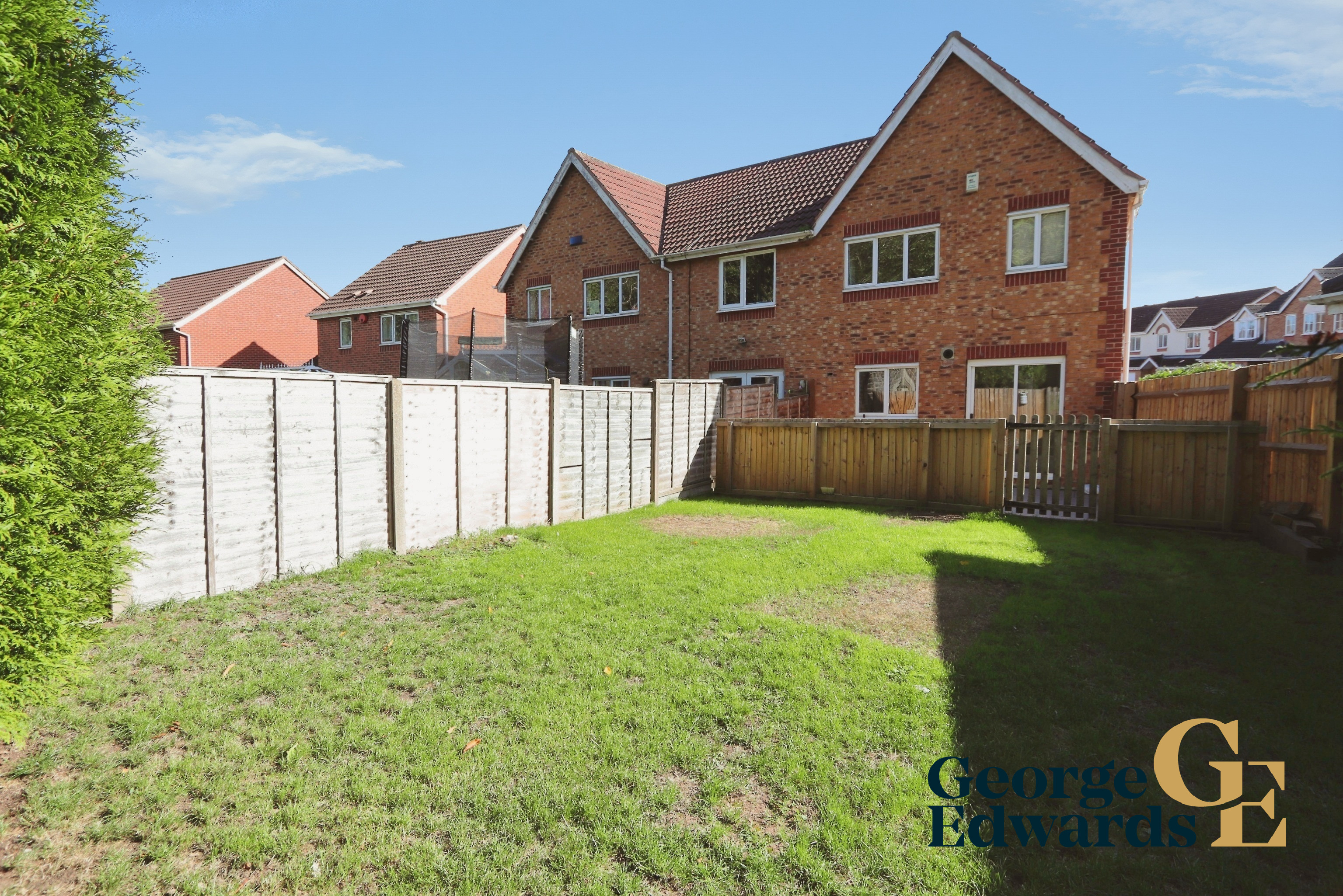 Amersham Way, photo 8