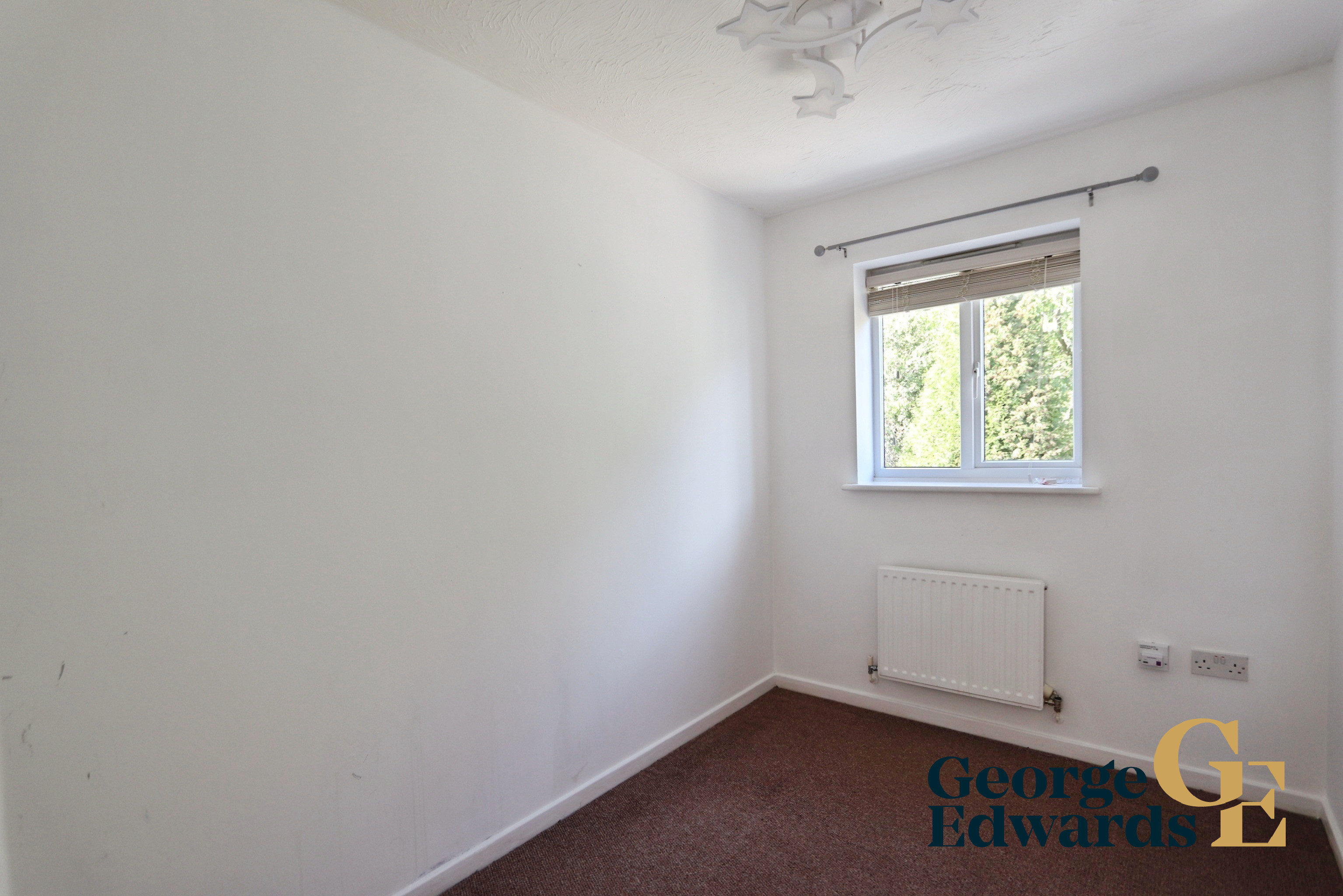 Amersham Way, photo 6