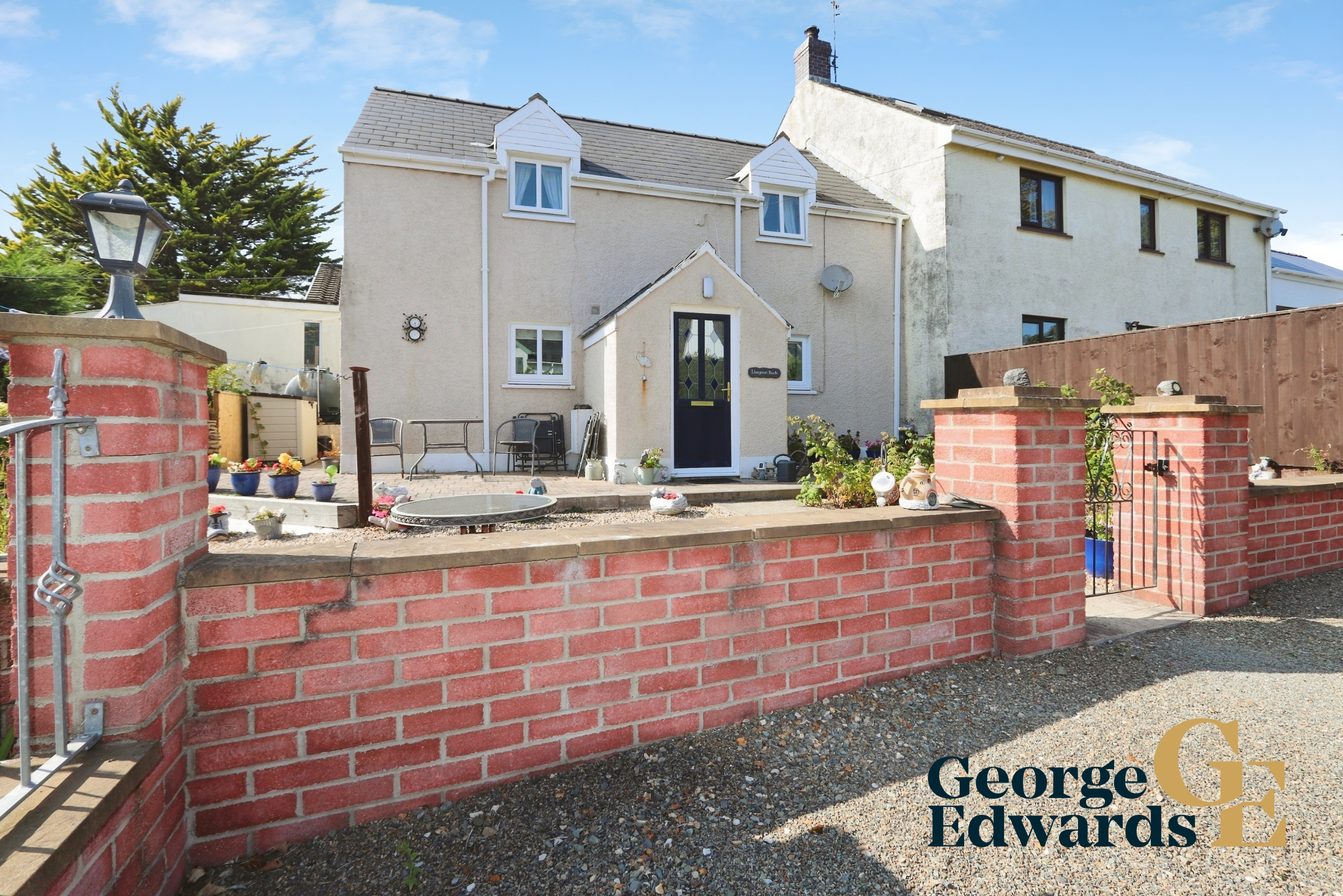 Llwynon Bach, FISHGUARD, SA65 9RH