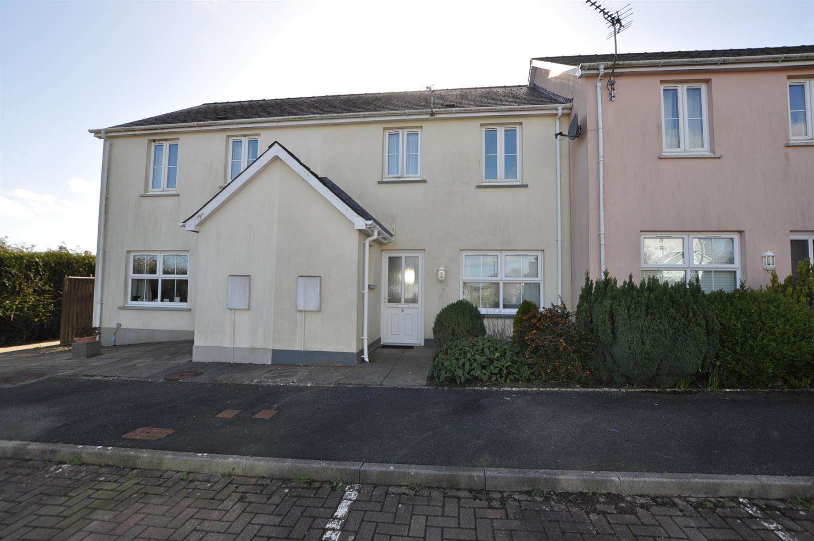 Cae Ffynnon, Bancyfelin, Carmarthenshire