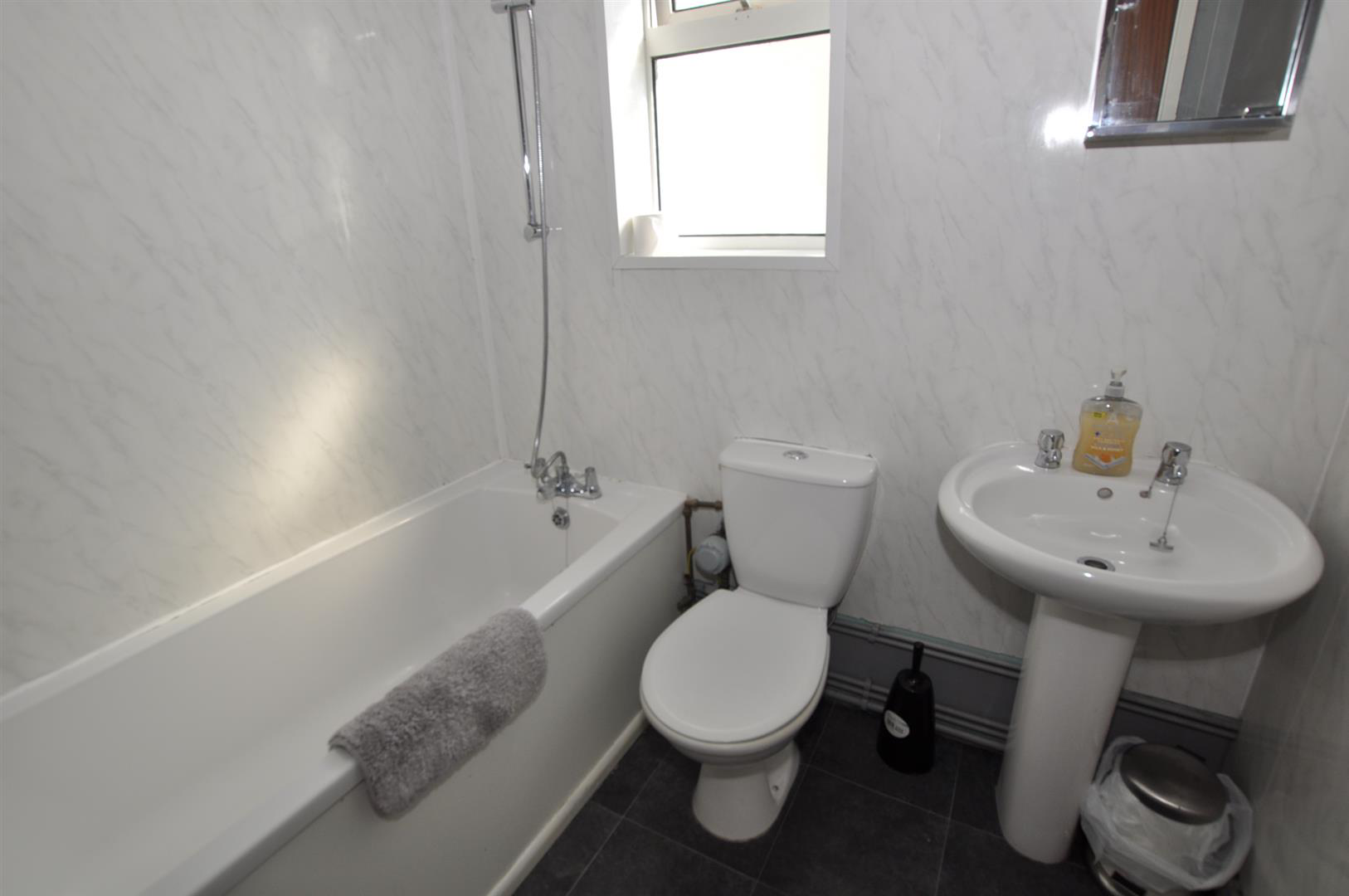 5 Richmond Terrace, Carmarthen, Carmarthenshire, photo 4