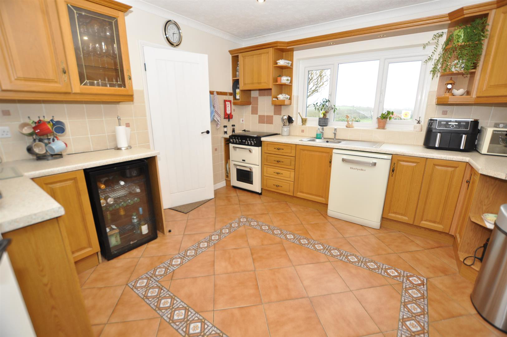Station Hill, St. Clears, Carmarthenshire, photo 6