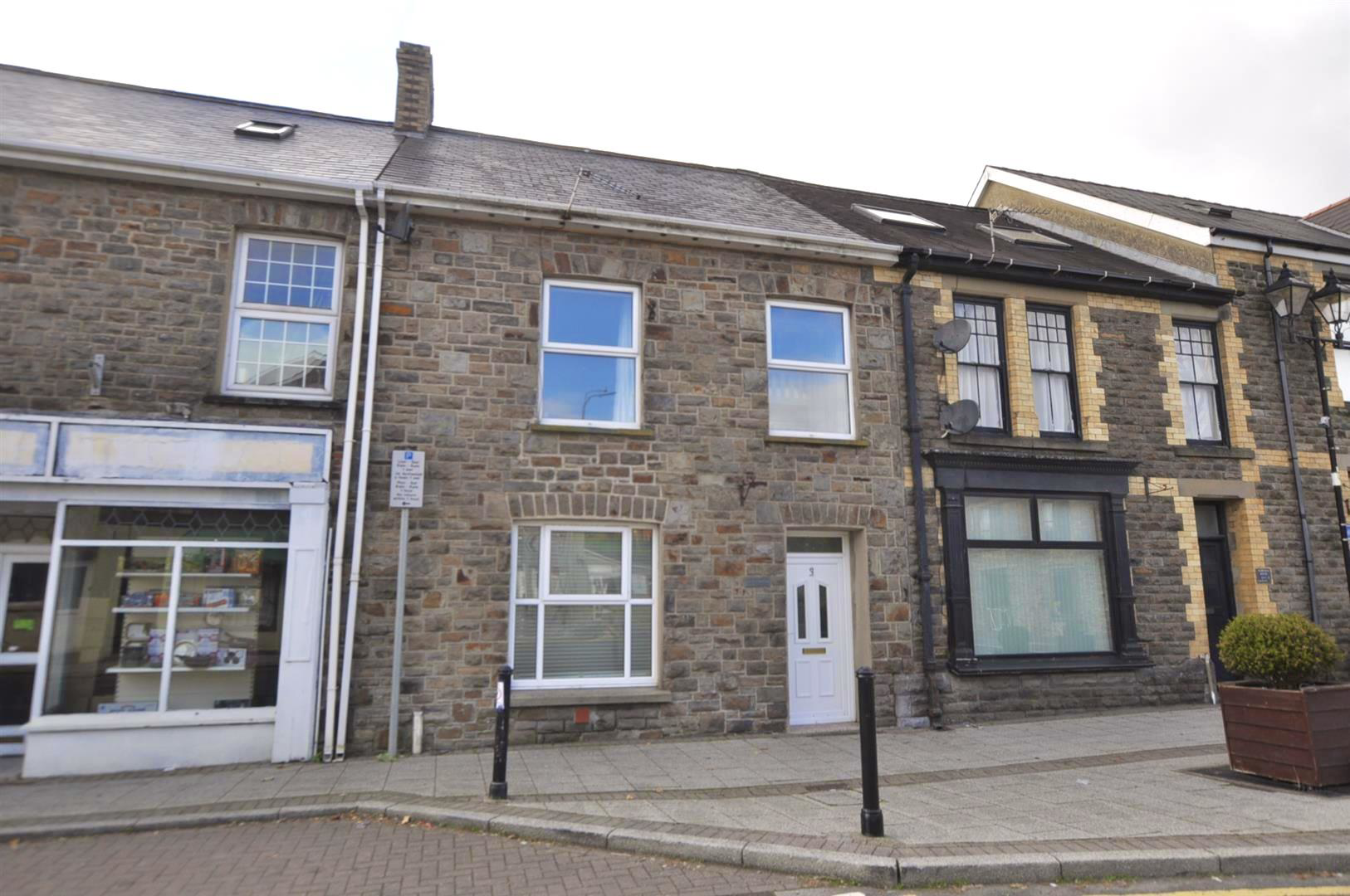 St. John Street, Whitland, photo 2