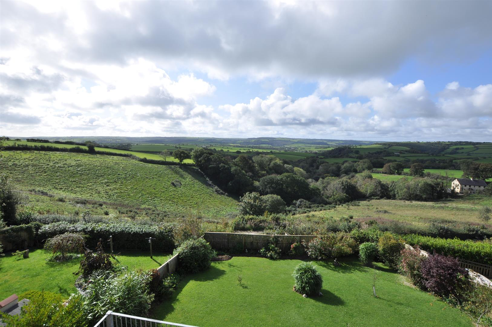 Trem Y Cwm, Llangynin, St.Clears, Carmarthenshire, photo 3
