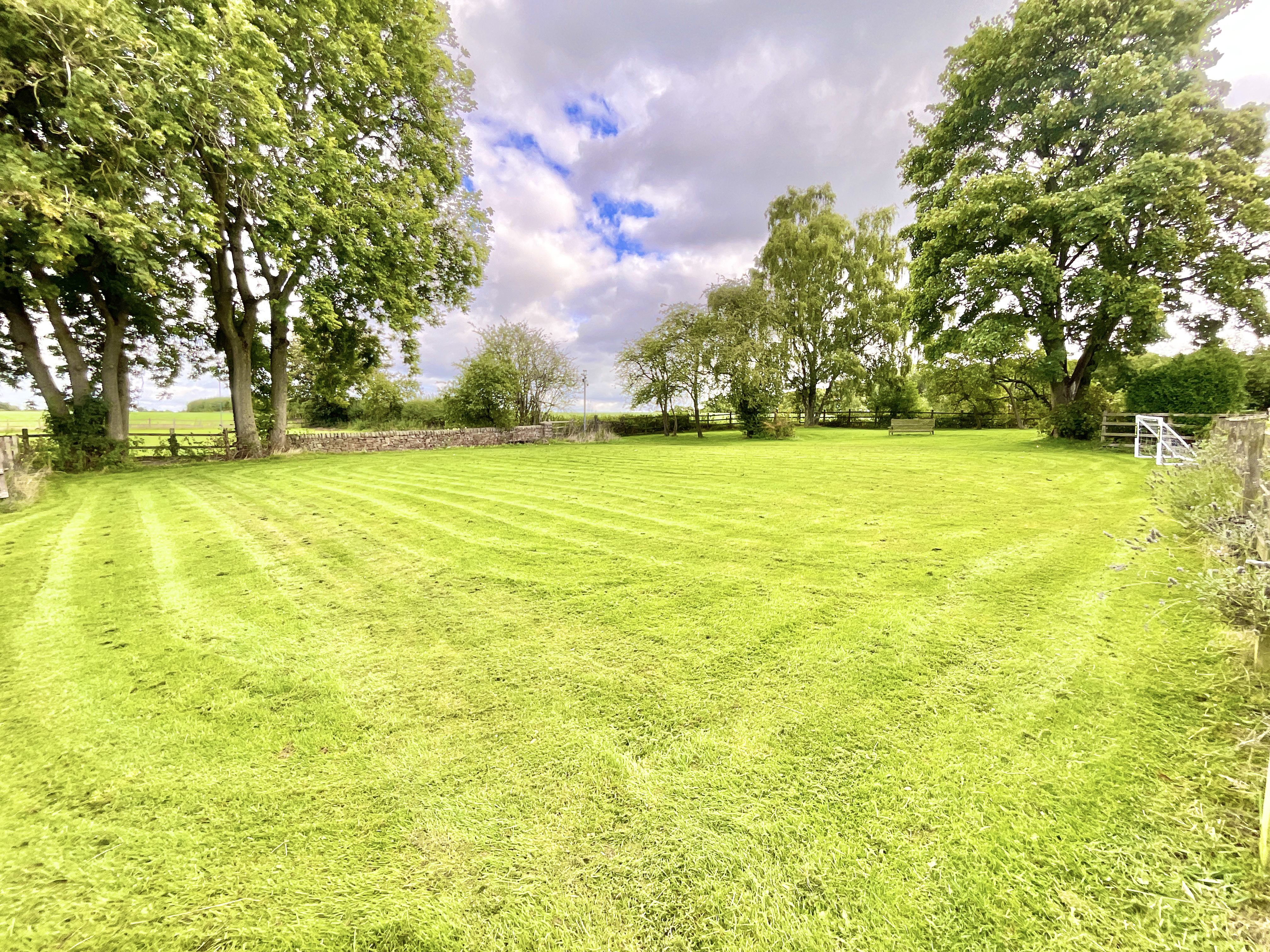 Church Bank, Keele, ST5, photo 29