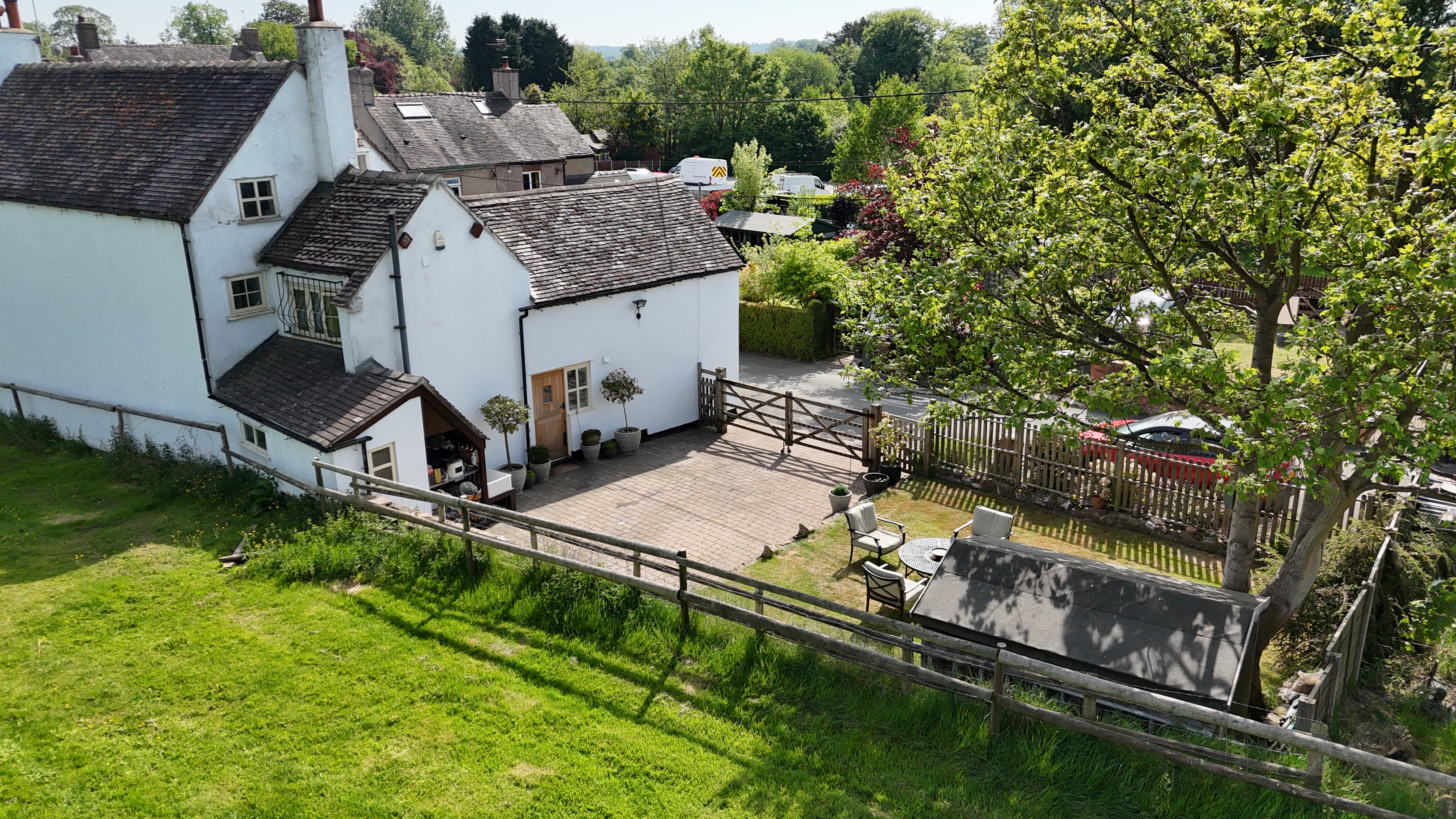 High Street, Caverswall, ST11, photo 4
