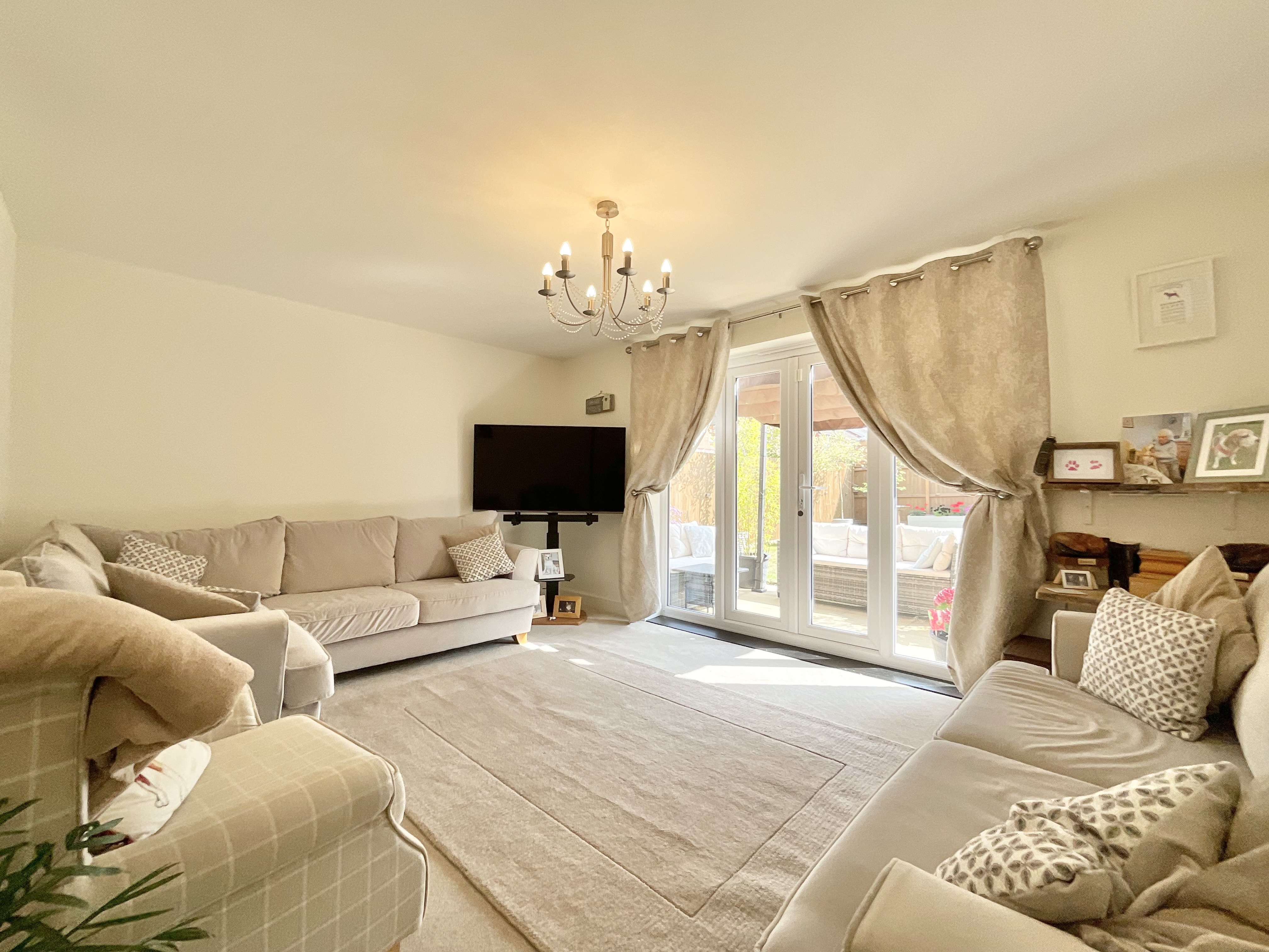Farm Close, Shavington, CW2, photo 2