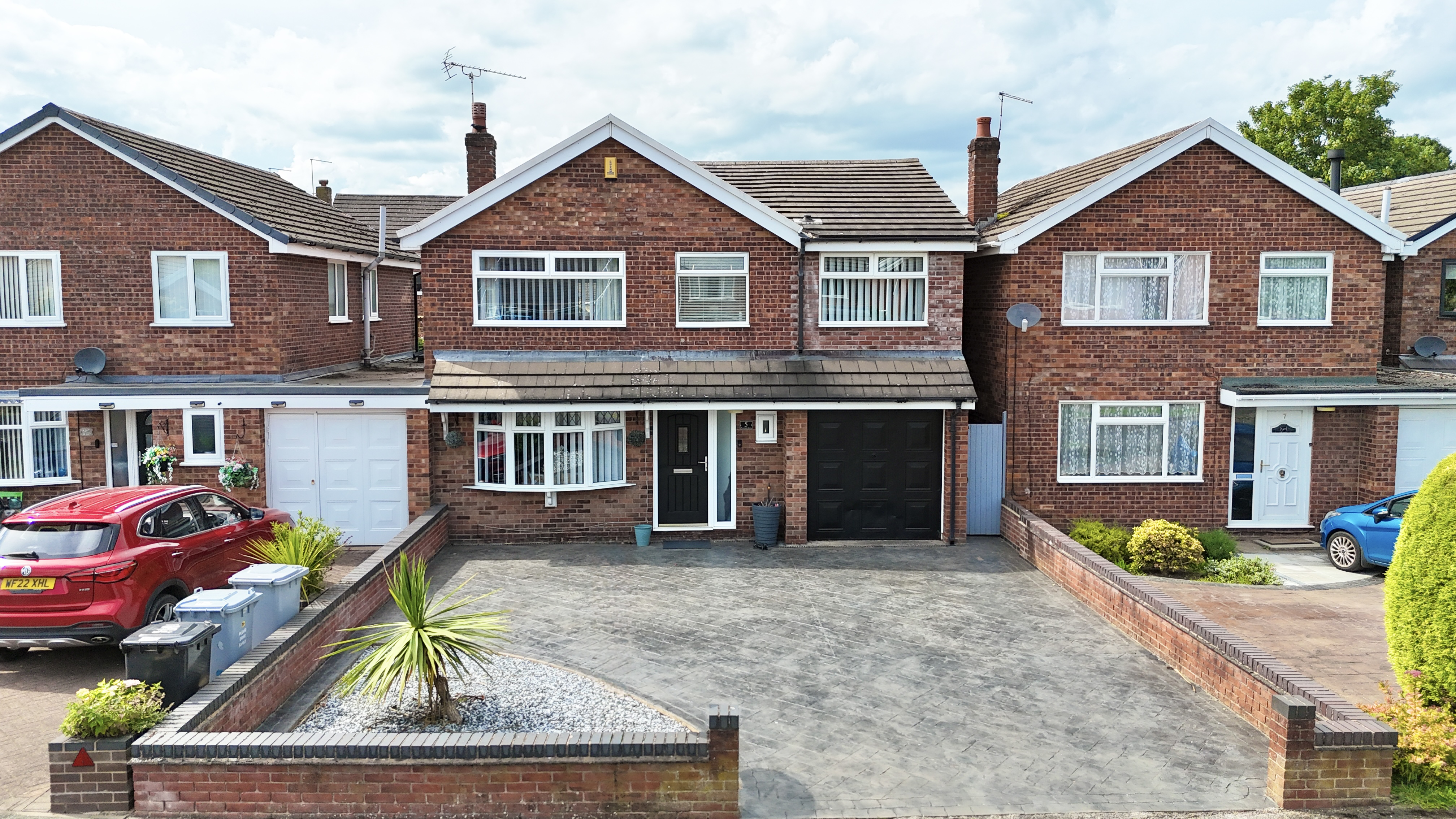 Woolston Drive, Hough, CW2