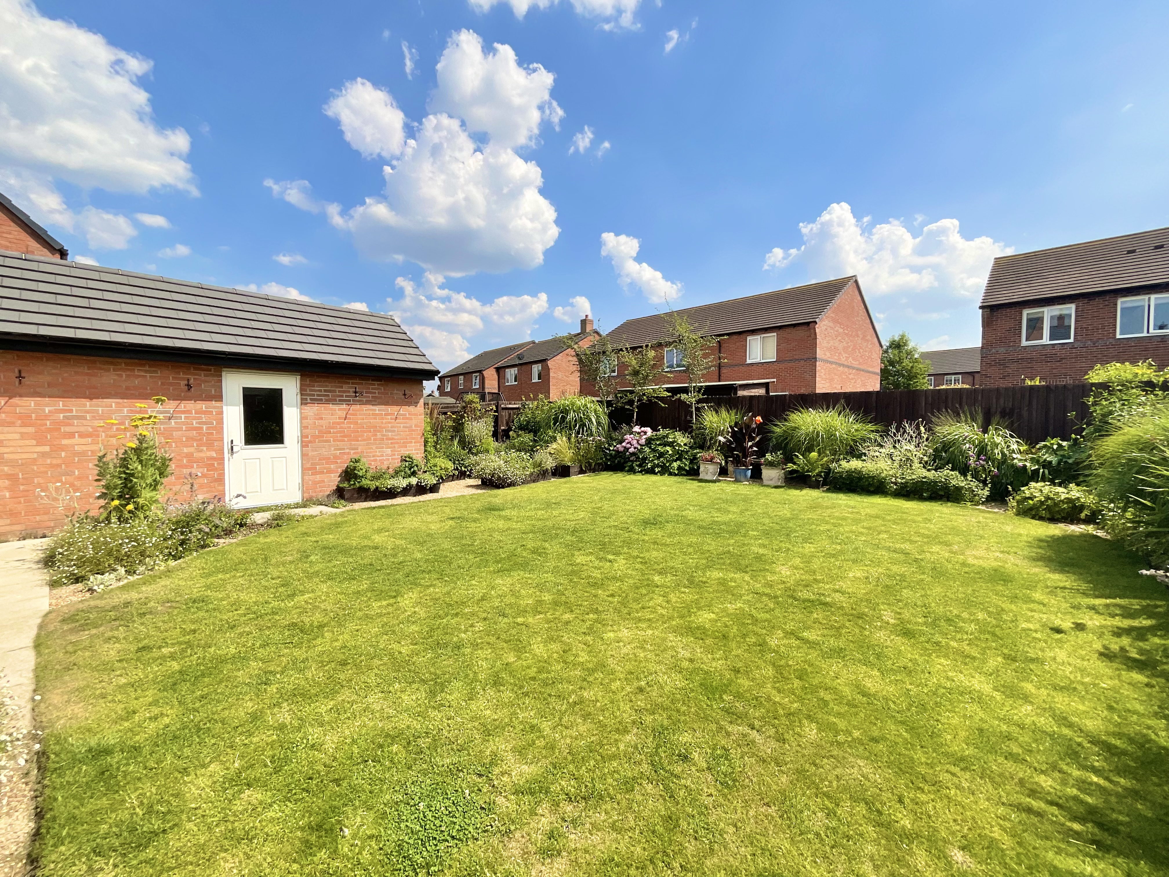 Henry Hughes Drive, Shavington, CW2, photo 23