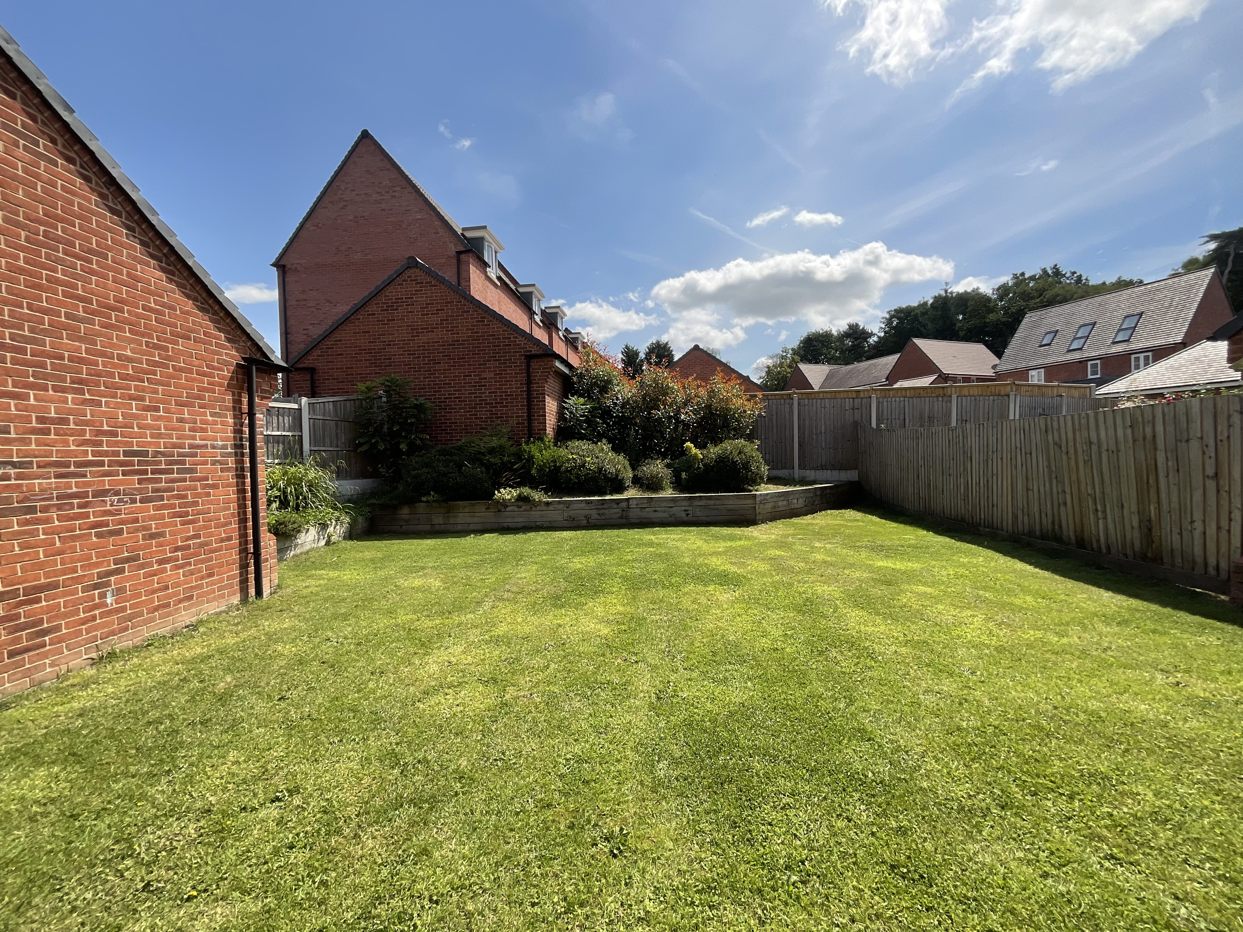 Edme Grove, Barlaston, ST12, photo 29