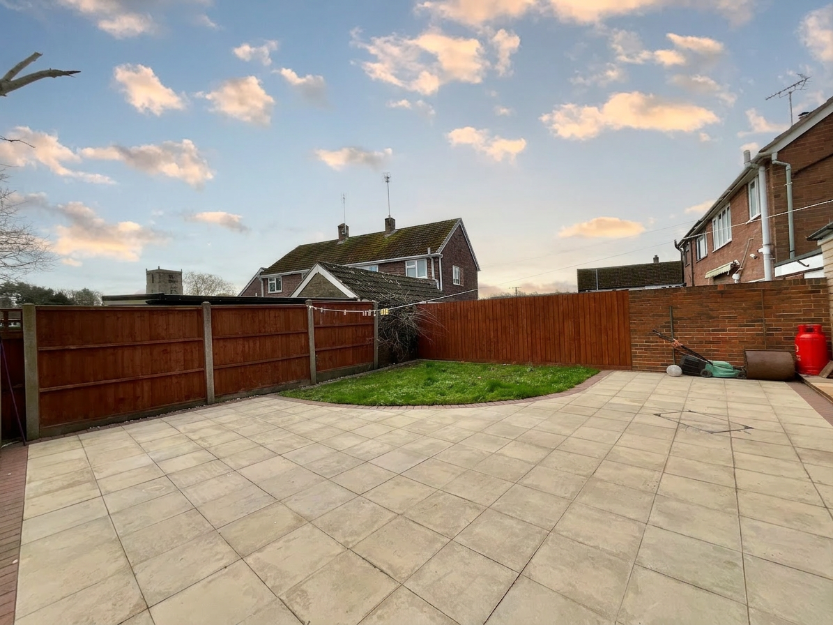 Cranberry Avenue, Checkley, ST10, photo 4