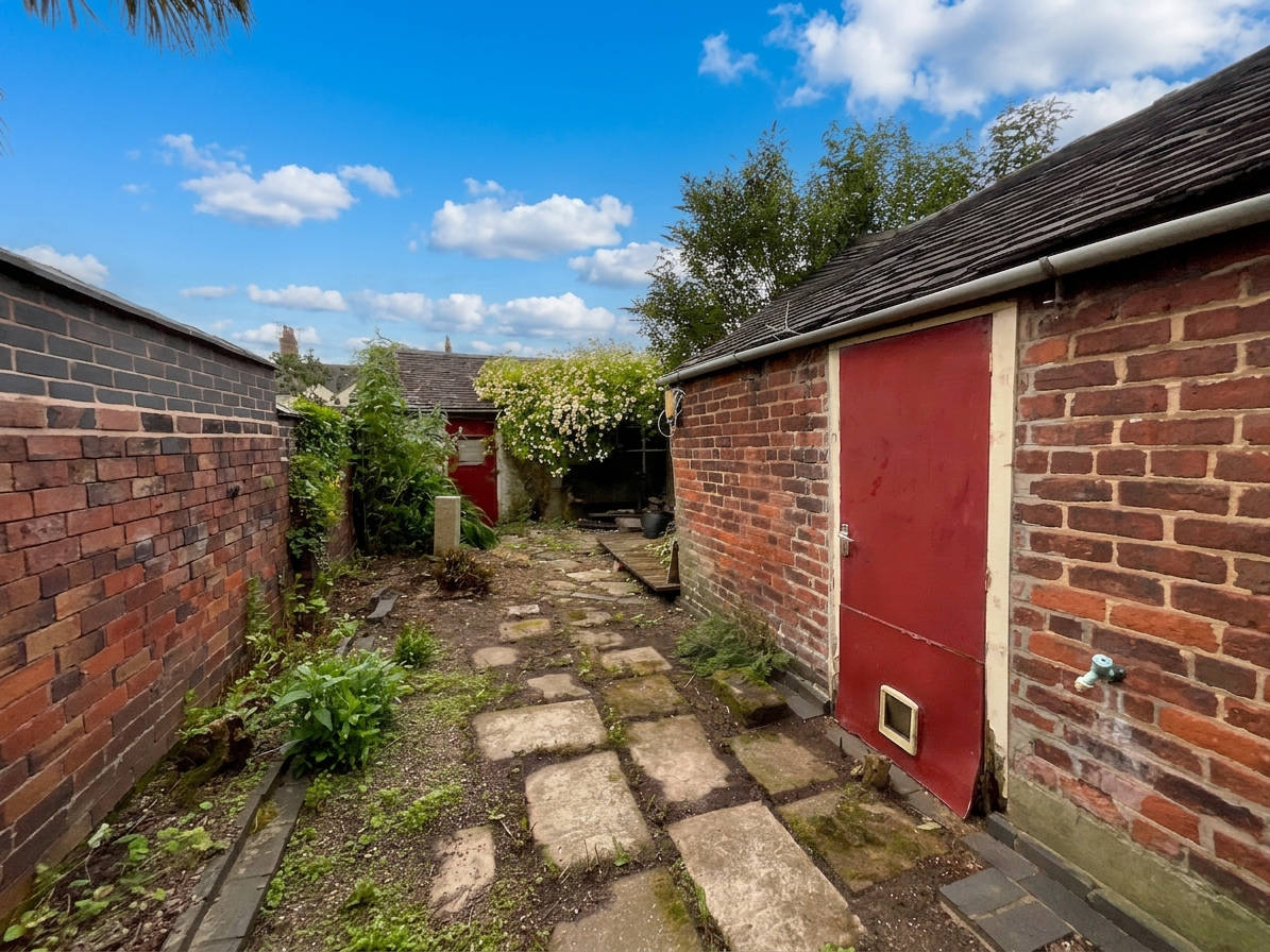 The Avenue, Stone, ST15, photo 2