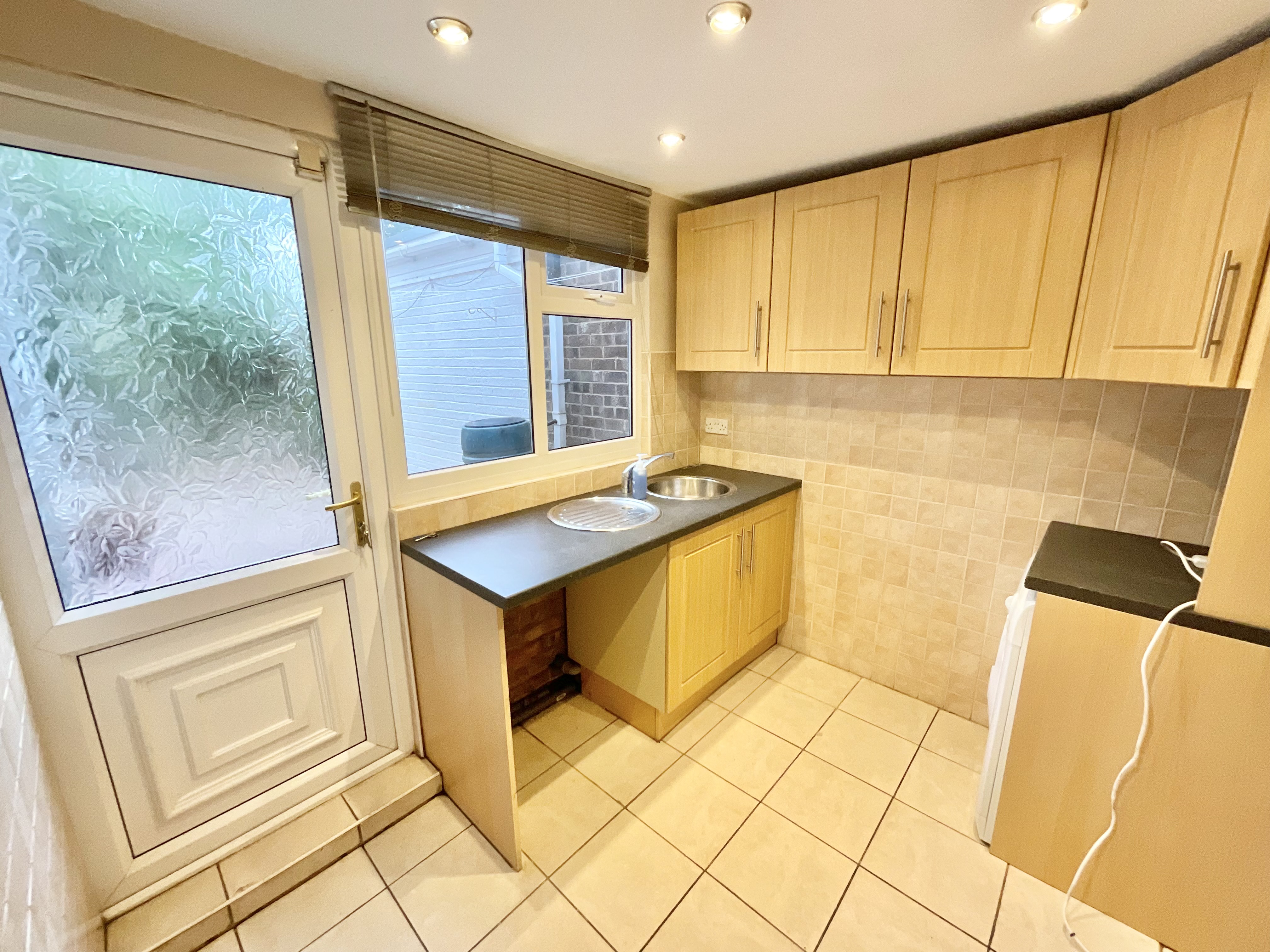 Redwood Avenue, Stone, ST15, photo 22