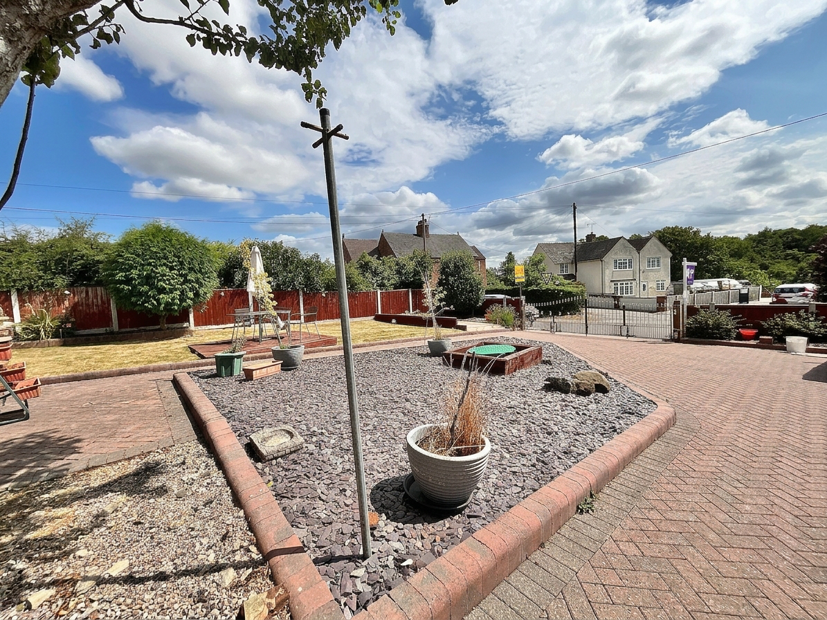 Withington Green, Leigh, ST10, photo 21