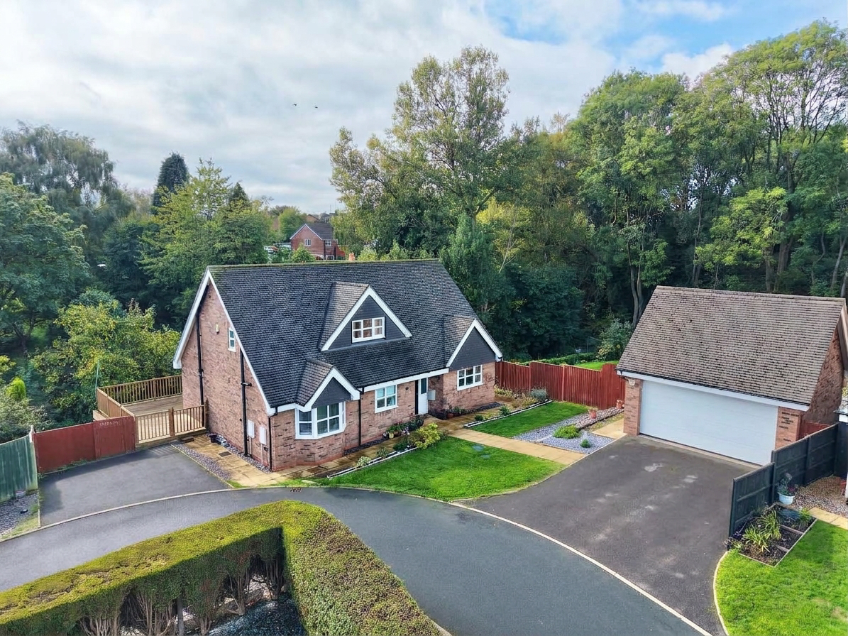 Dean Brook Drive, Bignall End, ST7