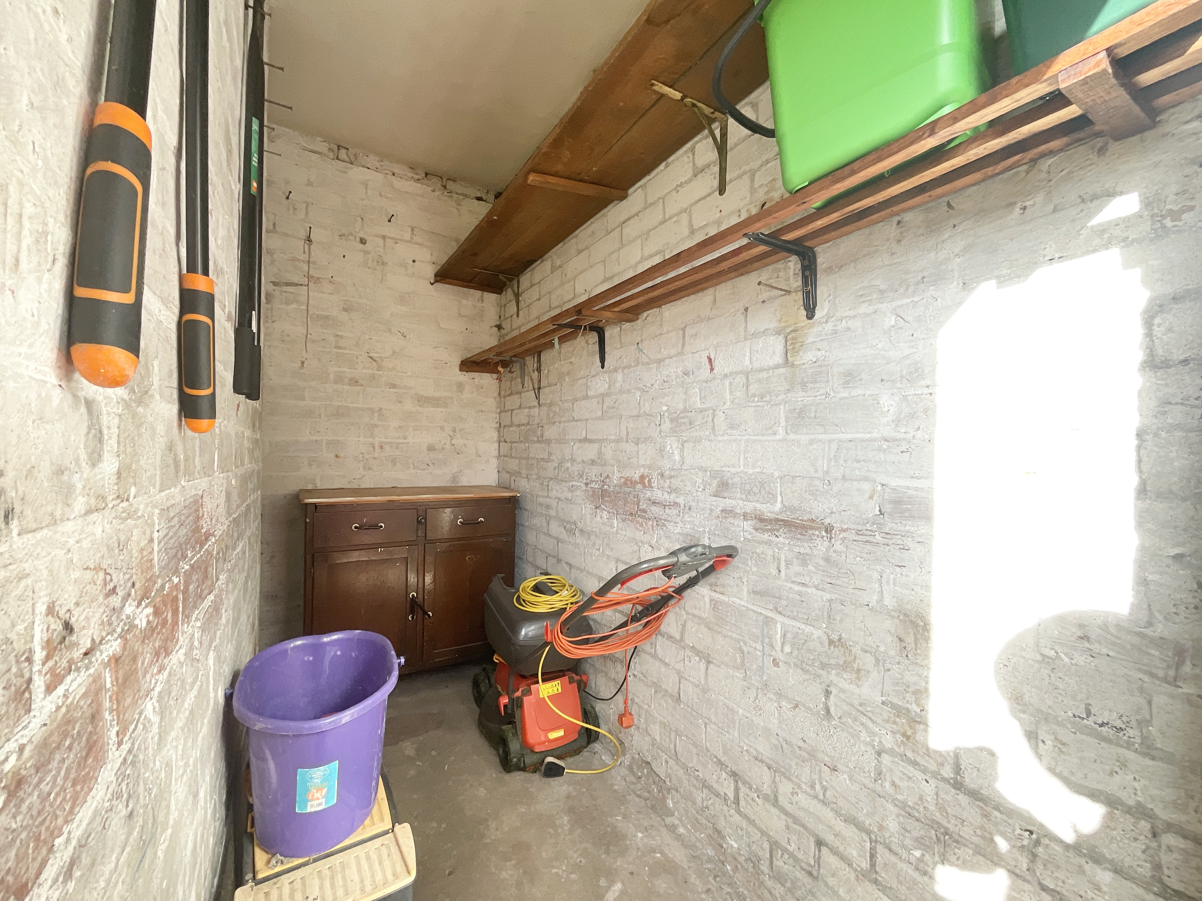 Barthomley Crescent, Crewe, CW2, photo 15