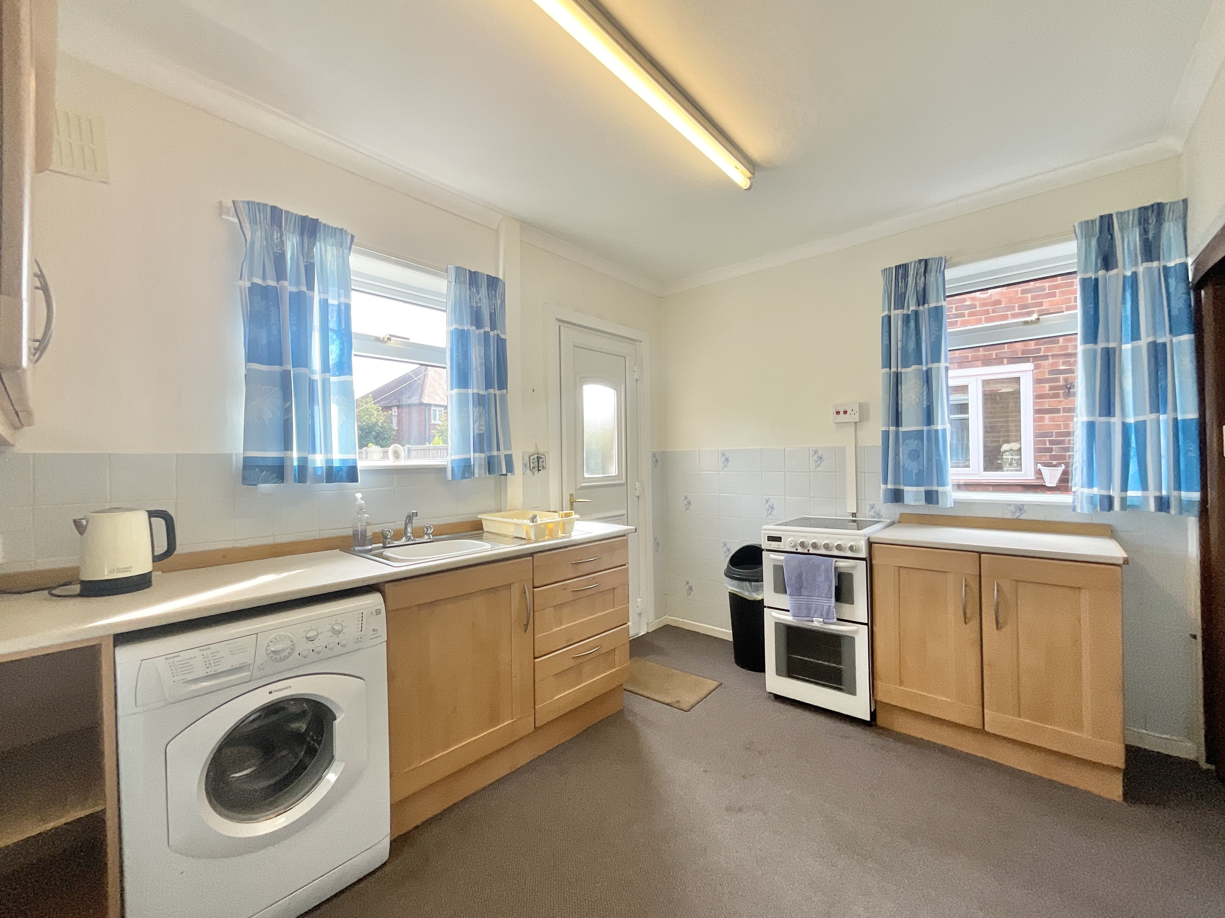 Barthomley Crescent, Crewe, CW2, photo 3