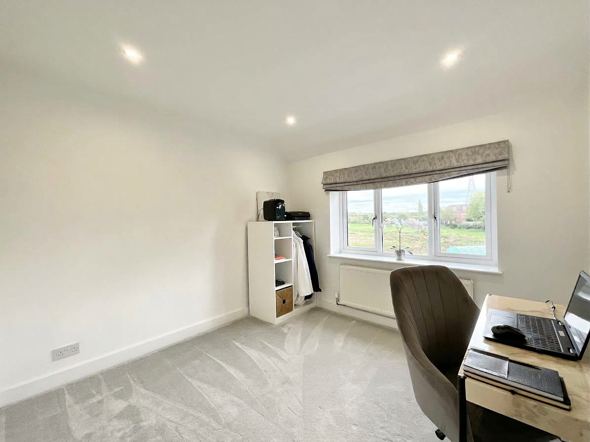 Queensville Avenue, Stafford, ST17, photo 18