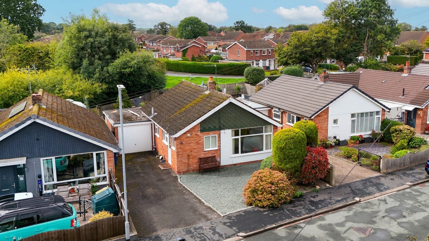 Stuart Close North, Stone, ST15
