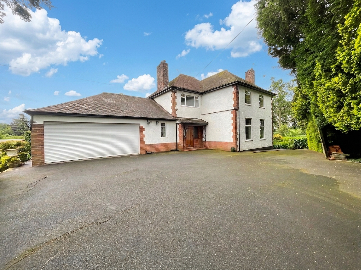 Winghouse Lane, Tittensor, ST12
