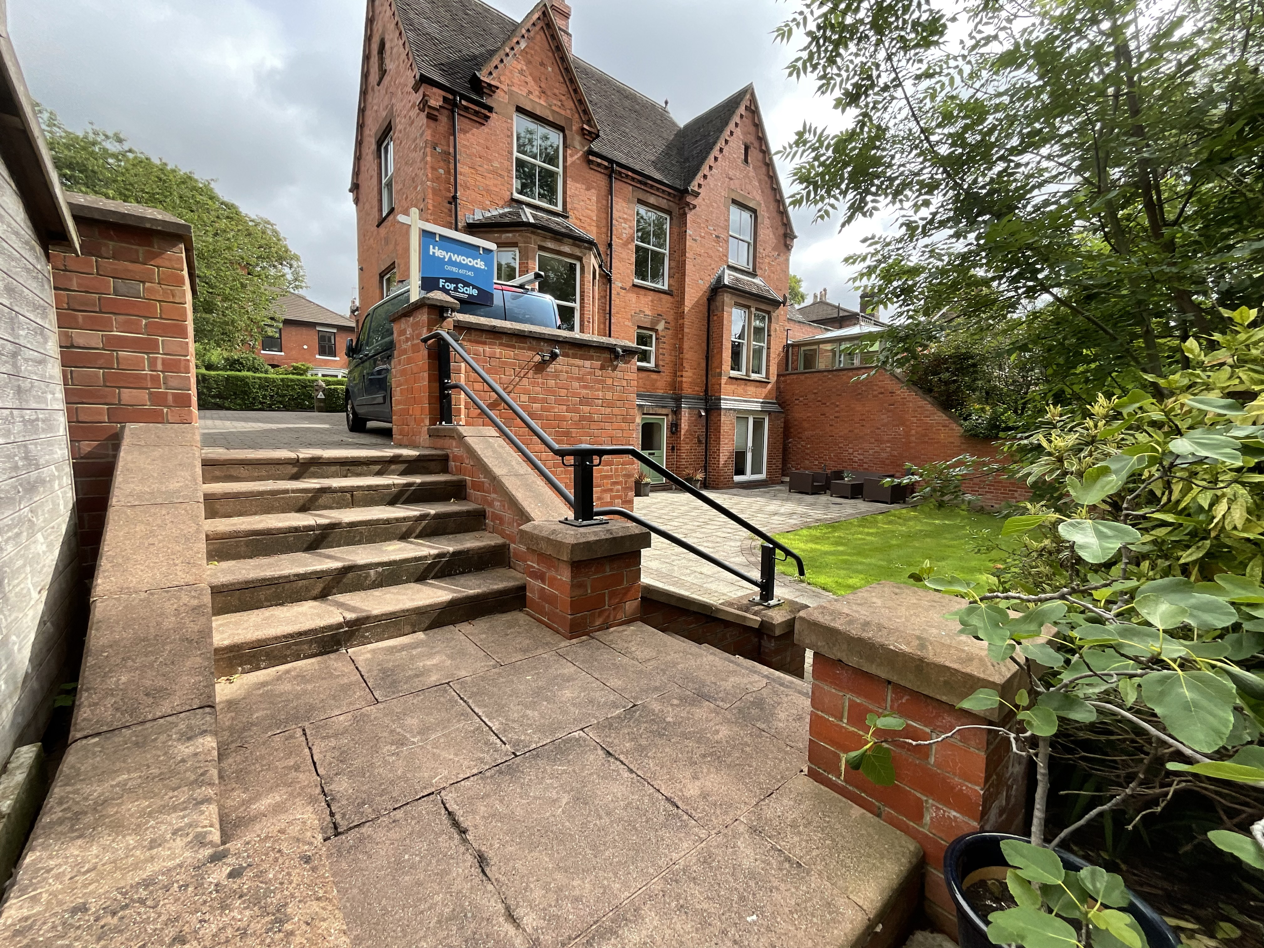 Sidmouth Avenue, Newcastle, ST5, photo 29