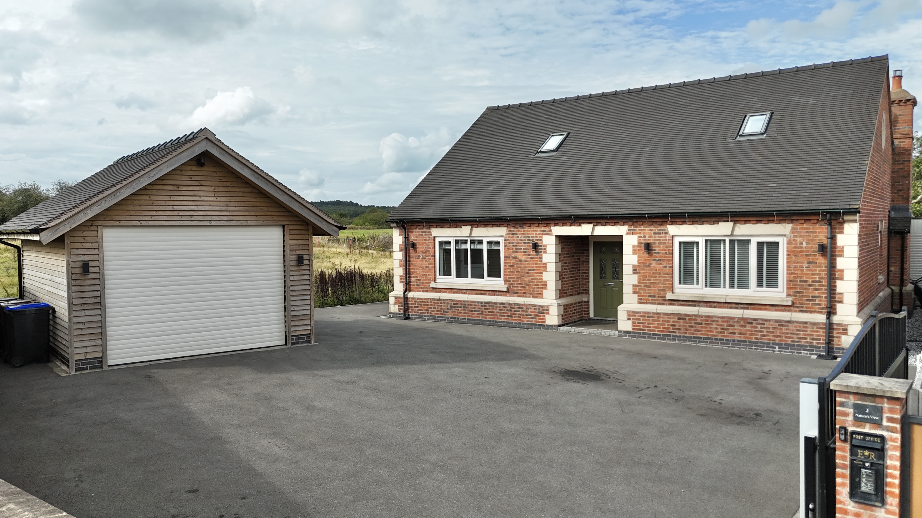 Moss Close, Dilhorne, ST10