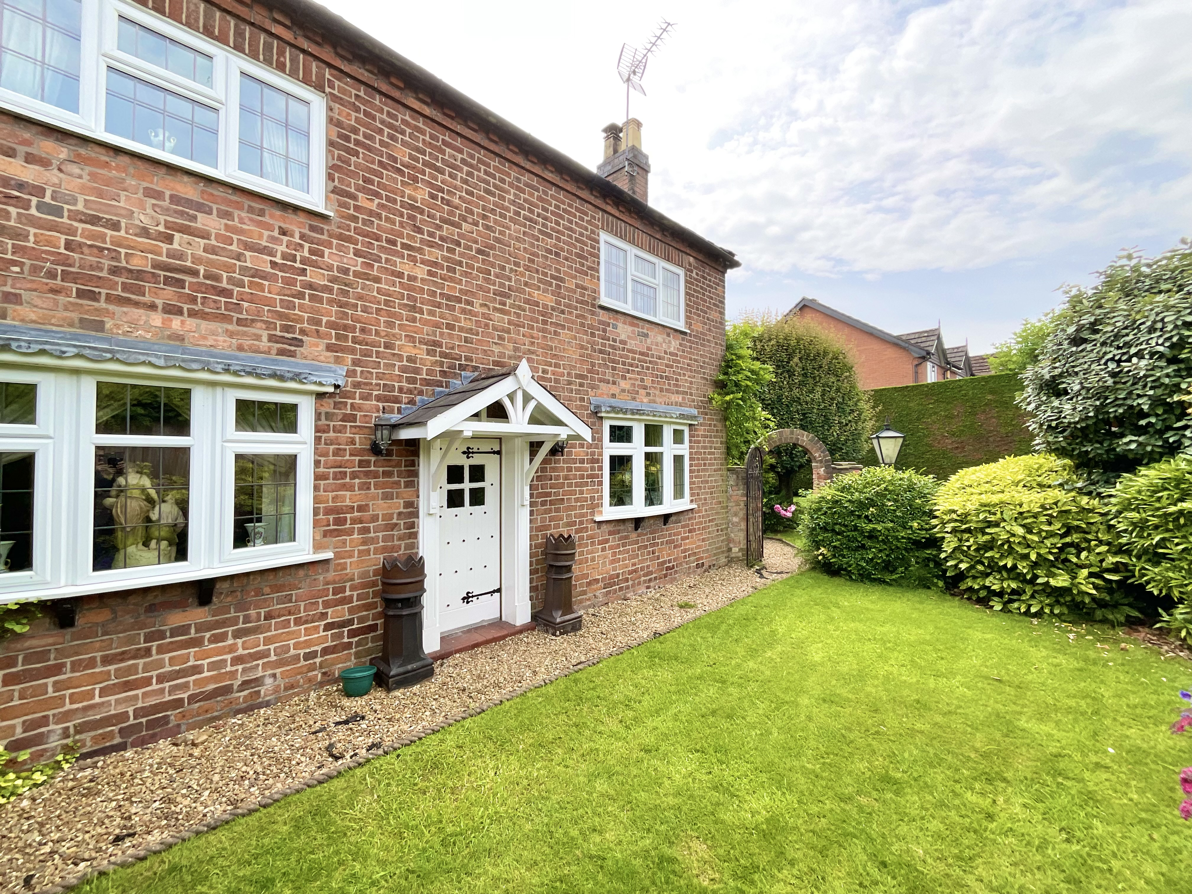 Huntersfield, Shavington, CW2, photo 25