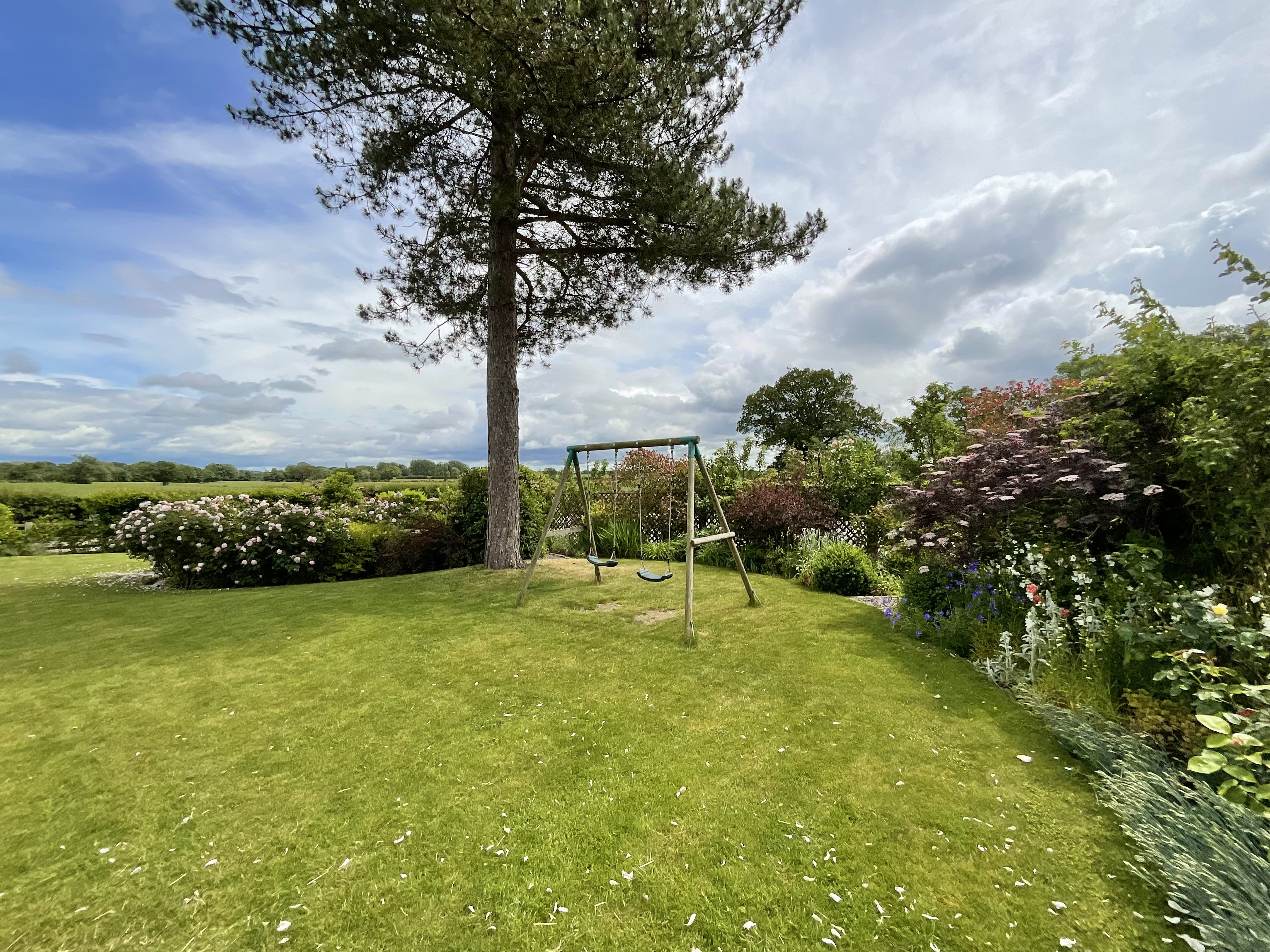 Hunsterson, Greenfields Farm, CW5, photo 33