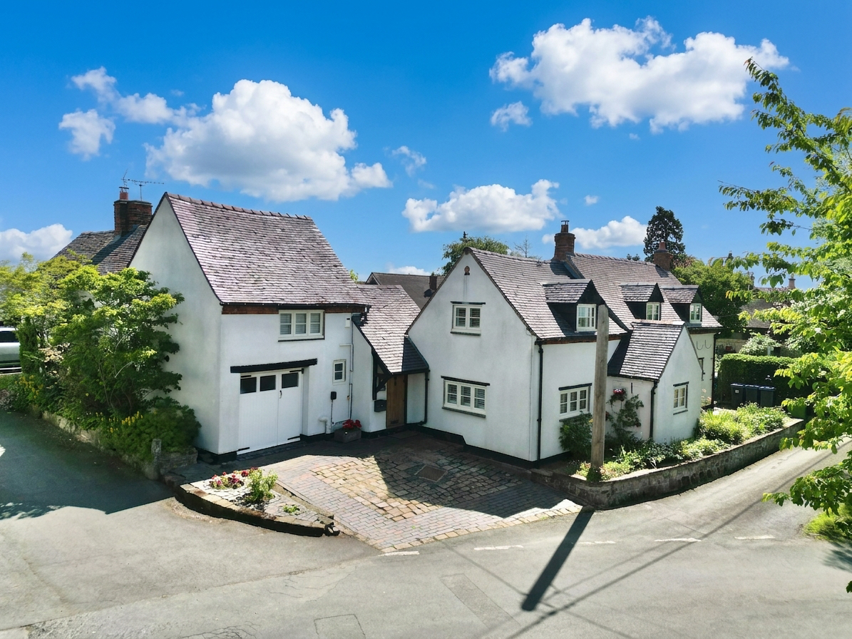 Smithy Lane, Bradley, ST18