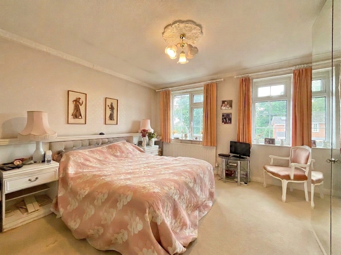 Kenilworth Close, Wistaston, CW2, photo 3