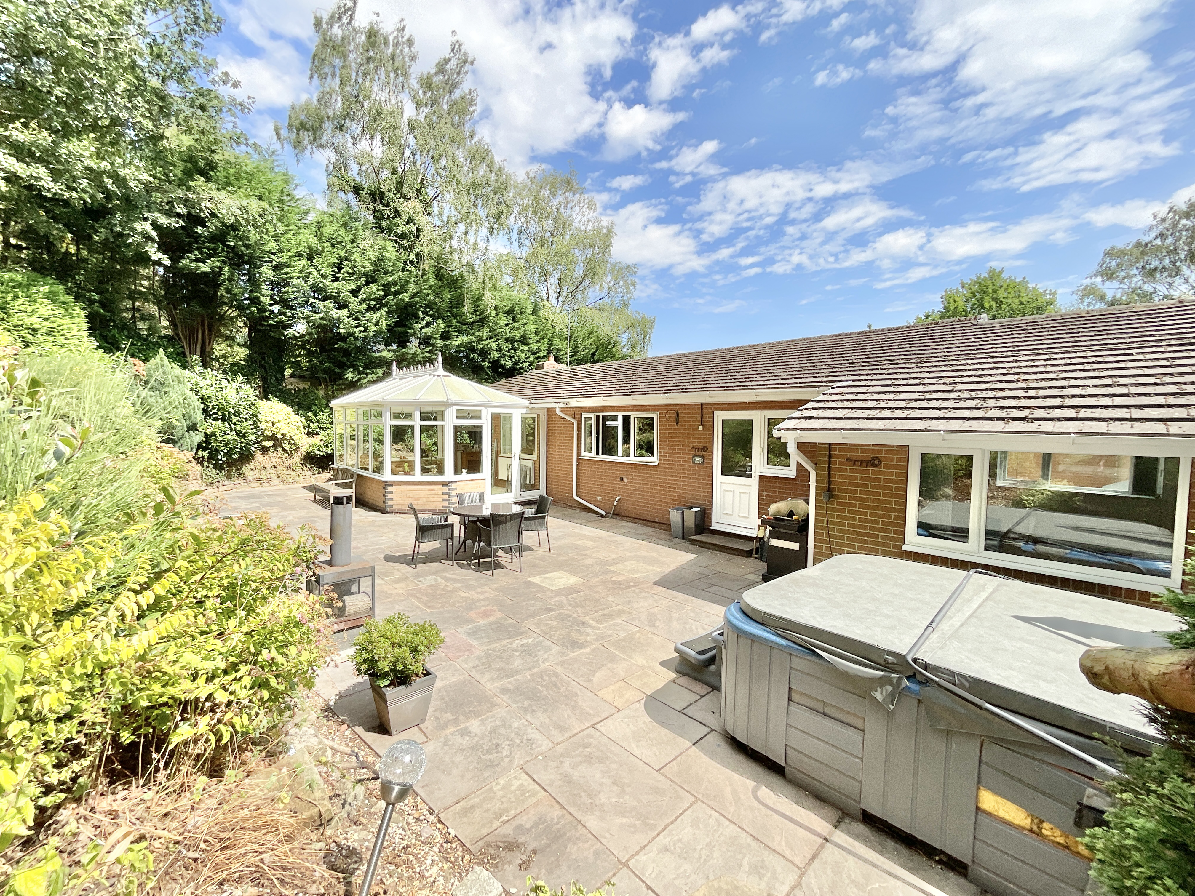 Southwood, Baldwins Gate, ST5, photo 4