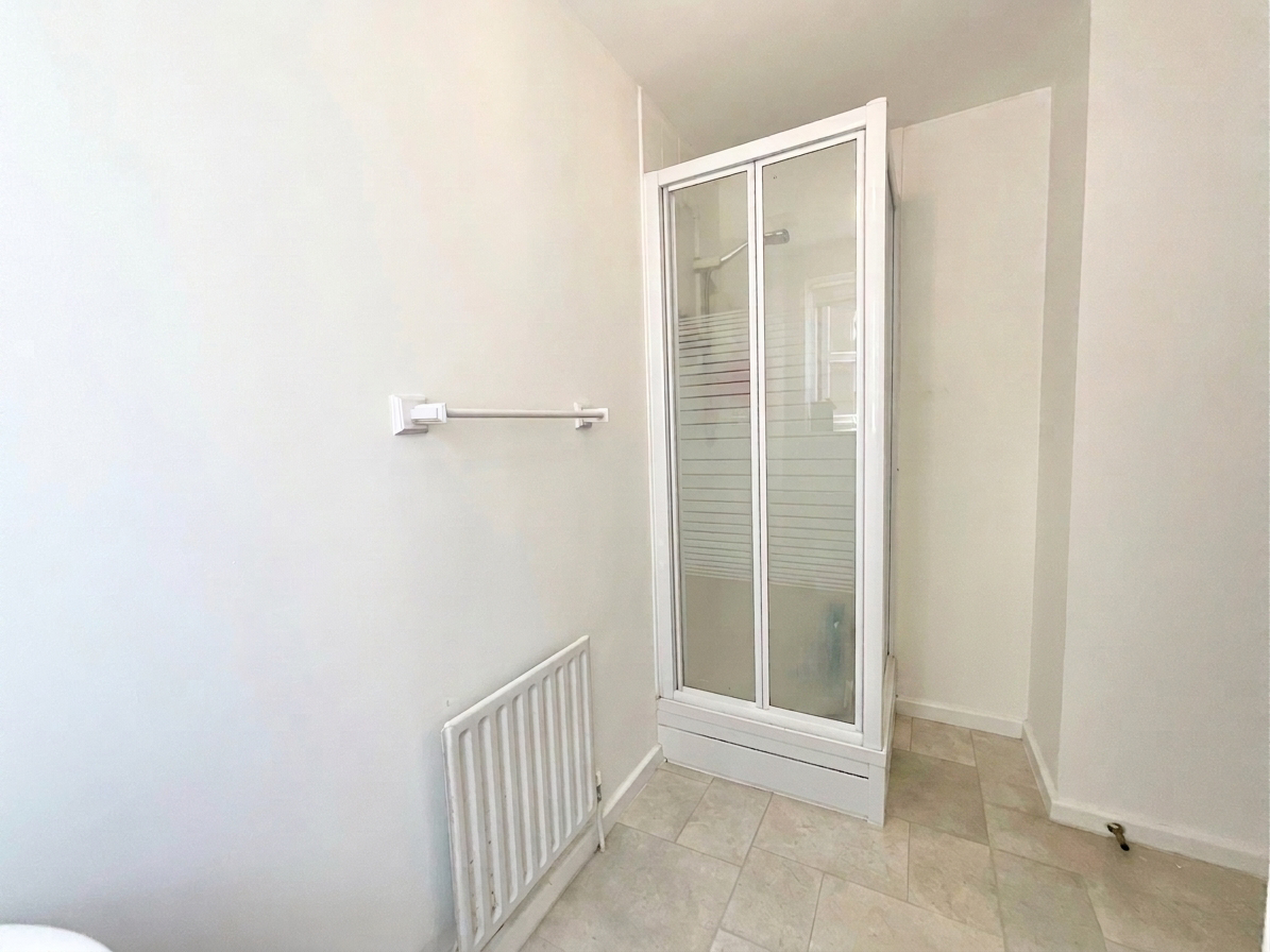 Mercer Avenue, Stone, ST15, photo 22