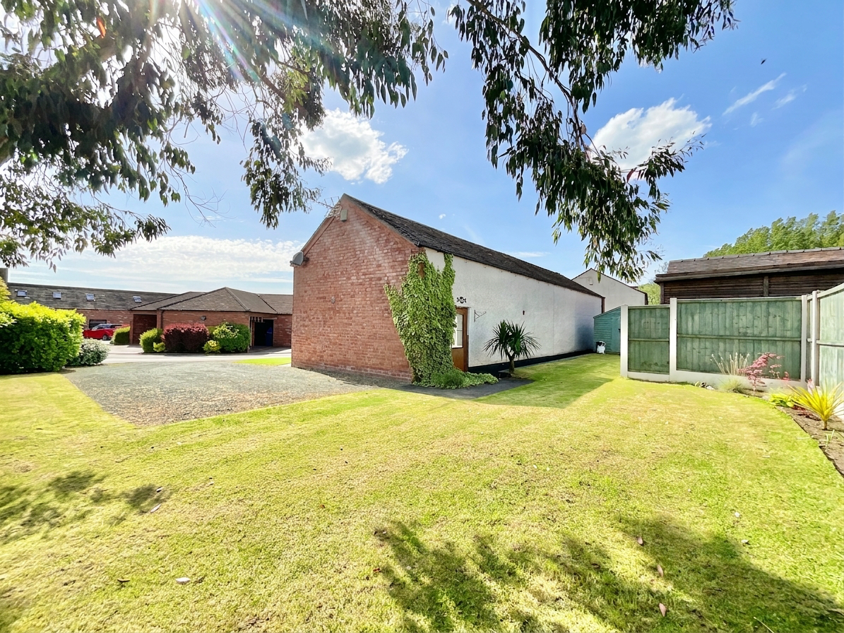 Lakesedge, Stone, ST15, photo 4