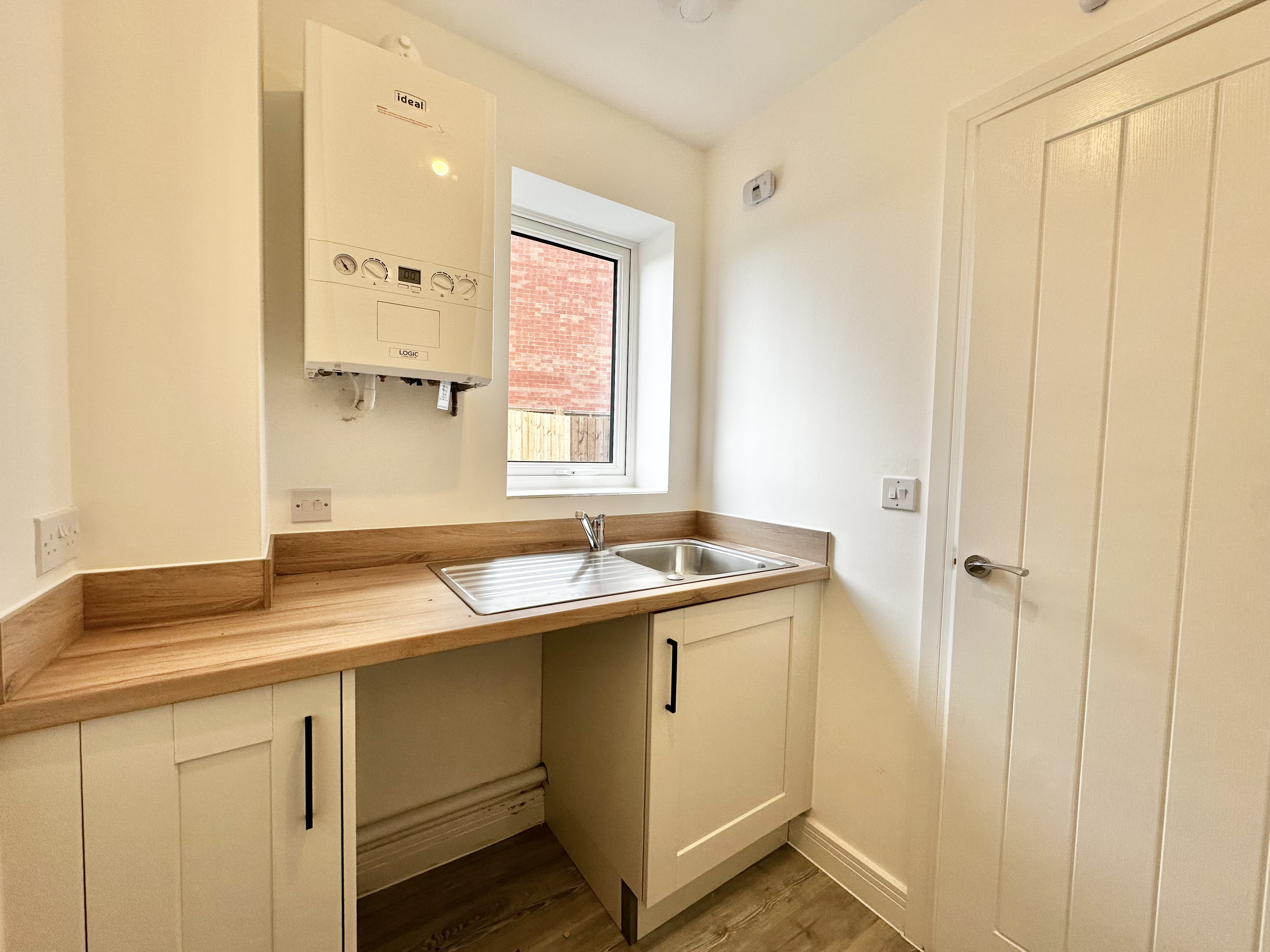 Newcastle Road, Whitmore, ST5, photo 7
