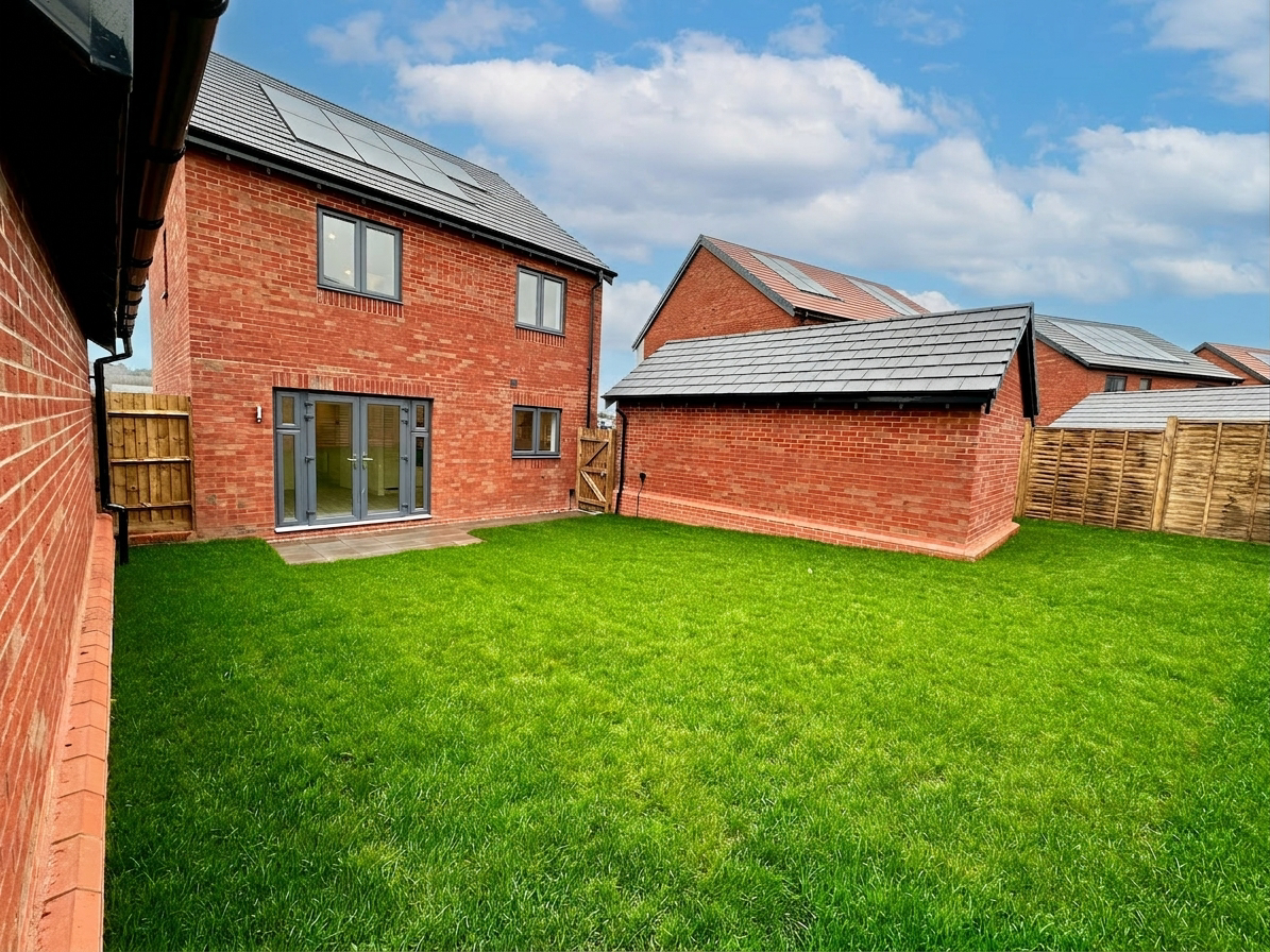 Newcastle Road, Whitmore, ST5, photo 16