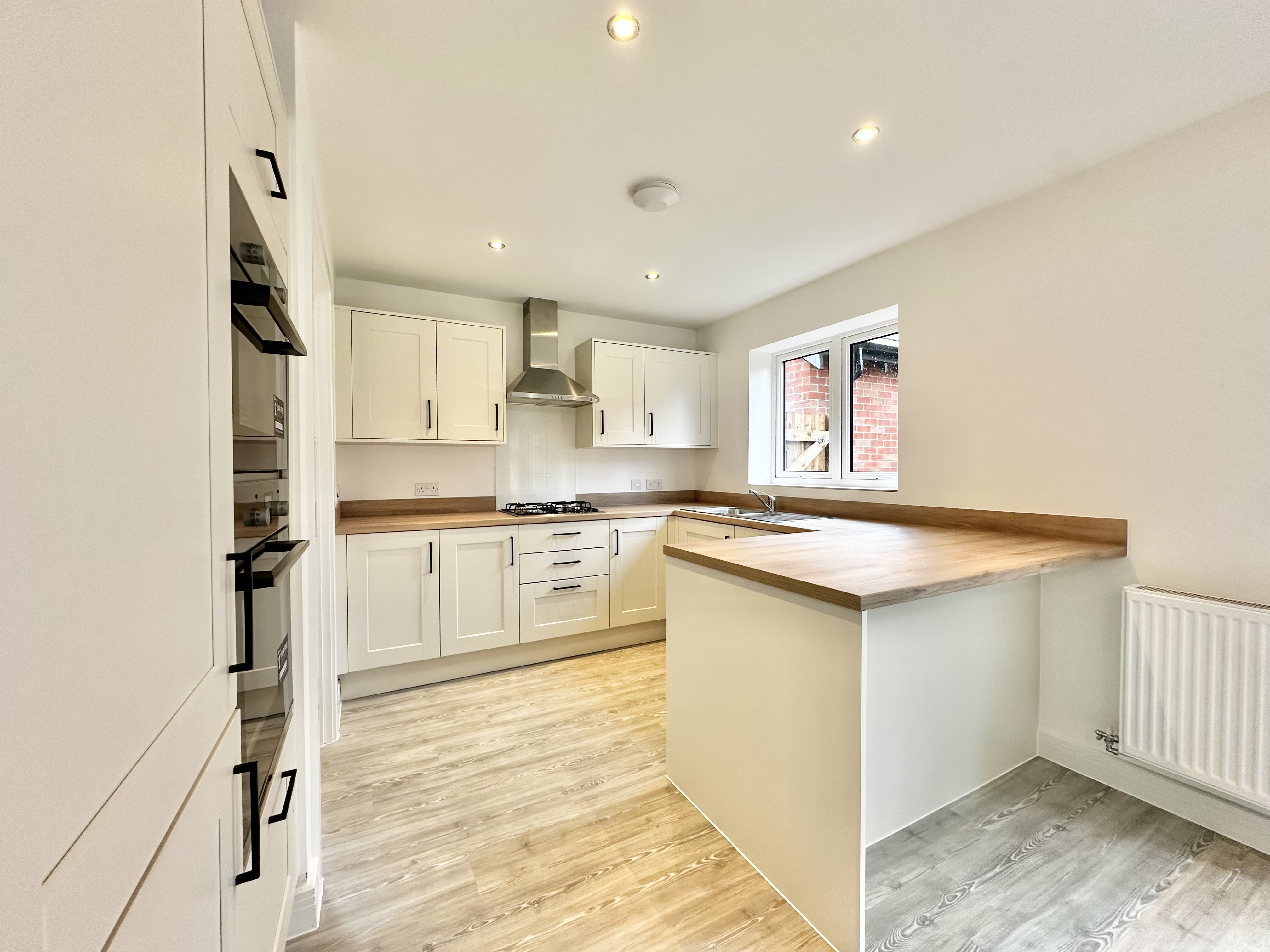 Newcastle Road, Whitmore, ST5, photo 2