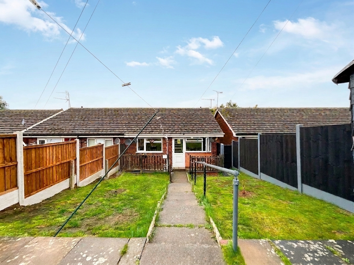 Frank Rogers Walk, Rugeley, WS15, photo 4