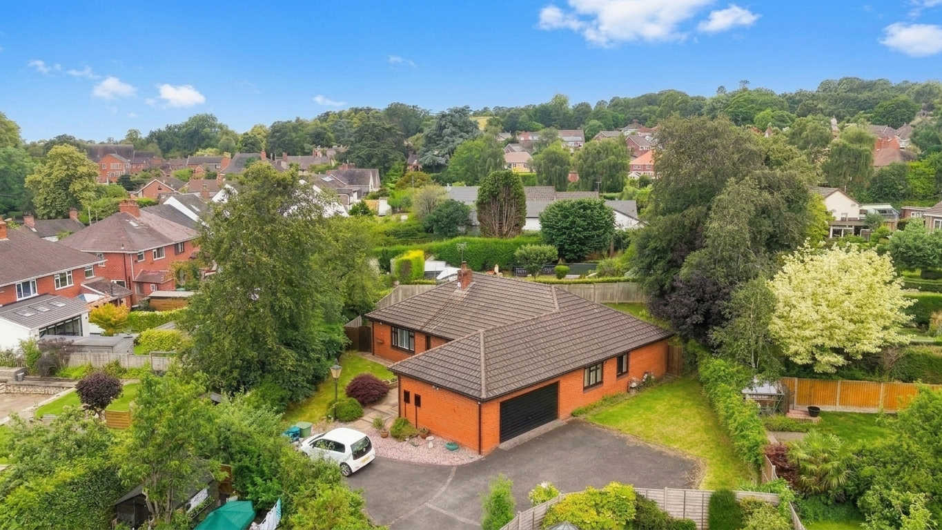 St. Johns Ave, Oulton, ST15