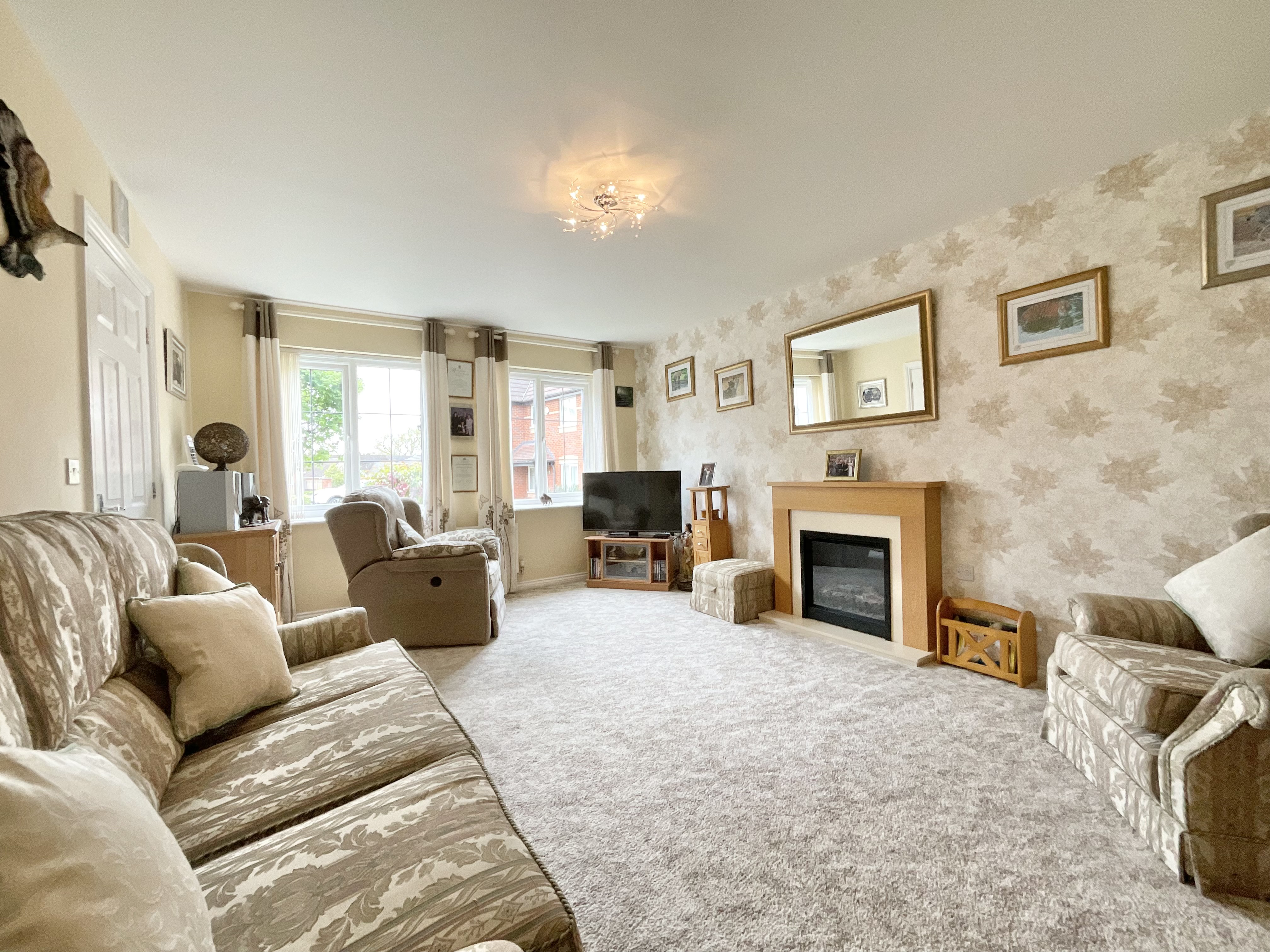 Hornbeam Close, Crewe, CW2, photo 5