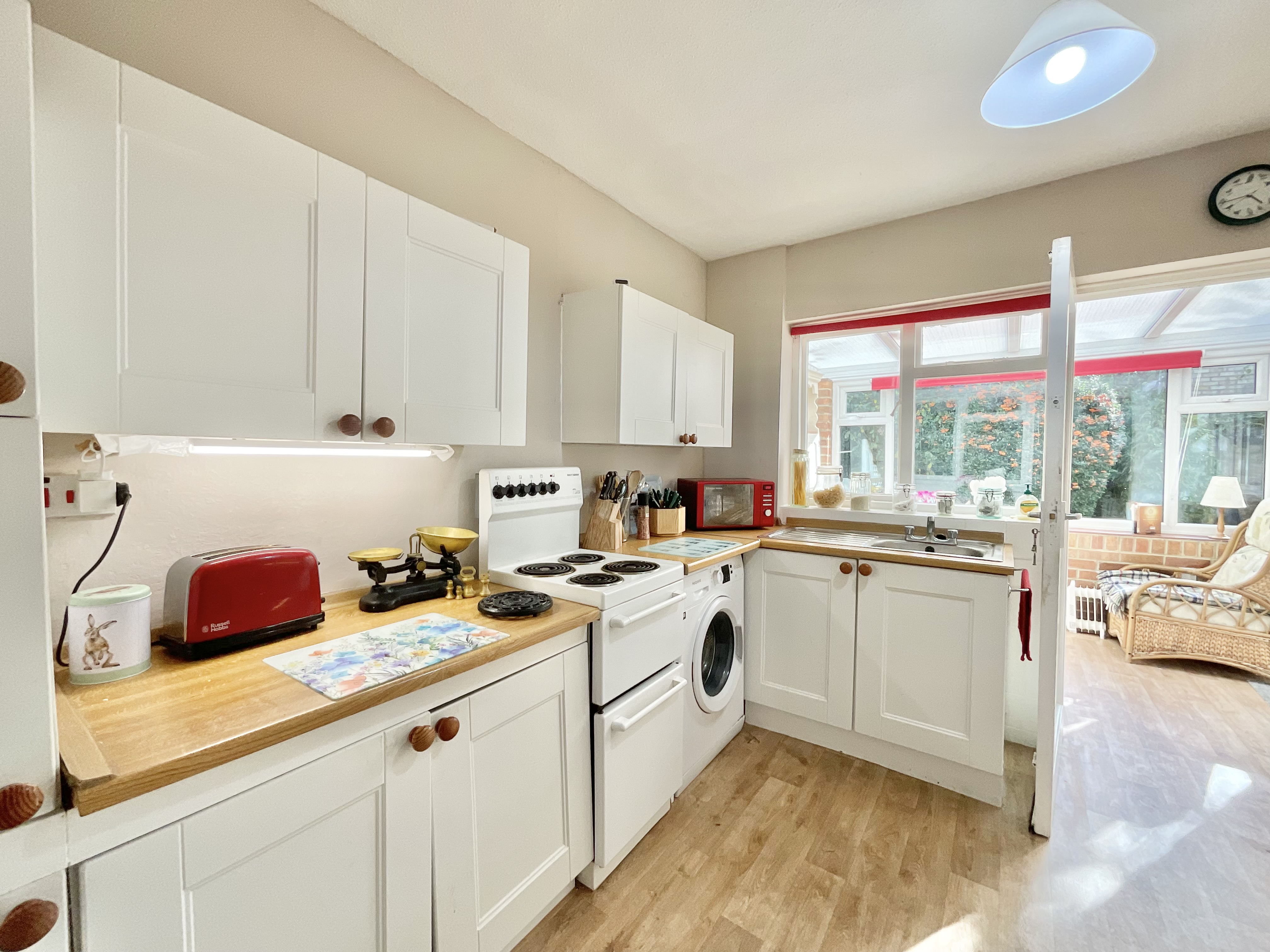 Whitethorn Avenue, Barlaston, ST12, photo 5