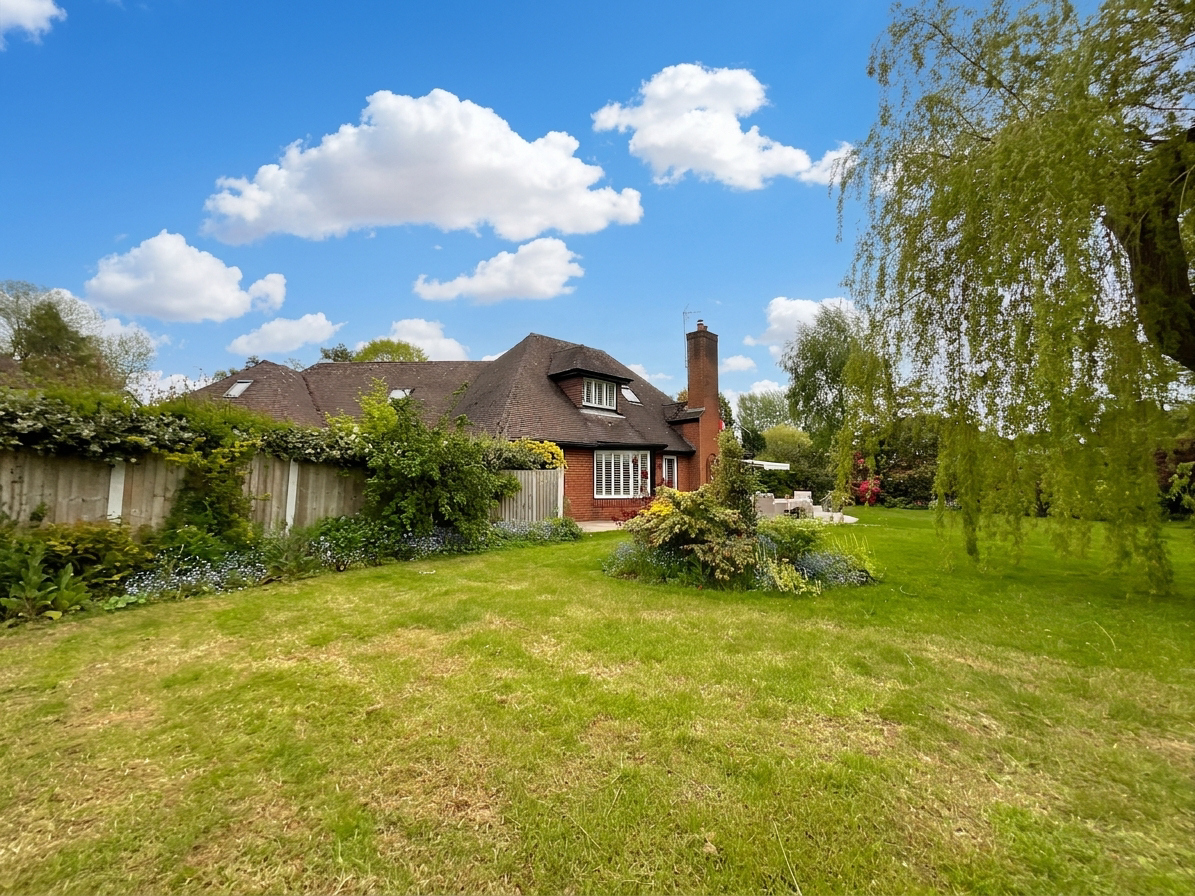 Bedcroft, Barlaston, ST12, photo 42