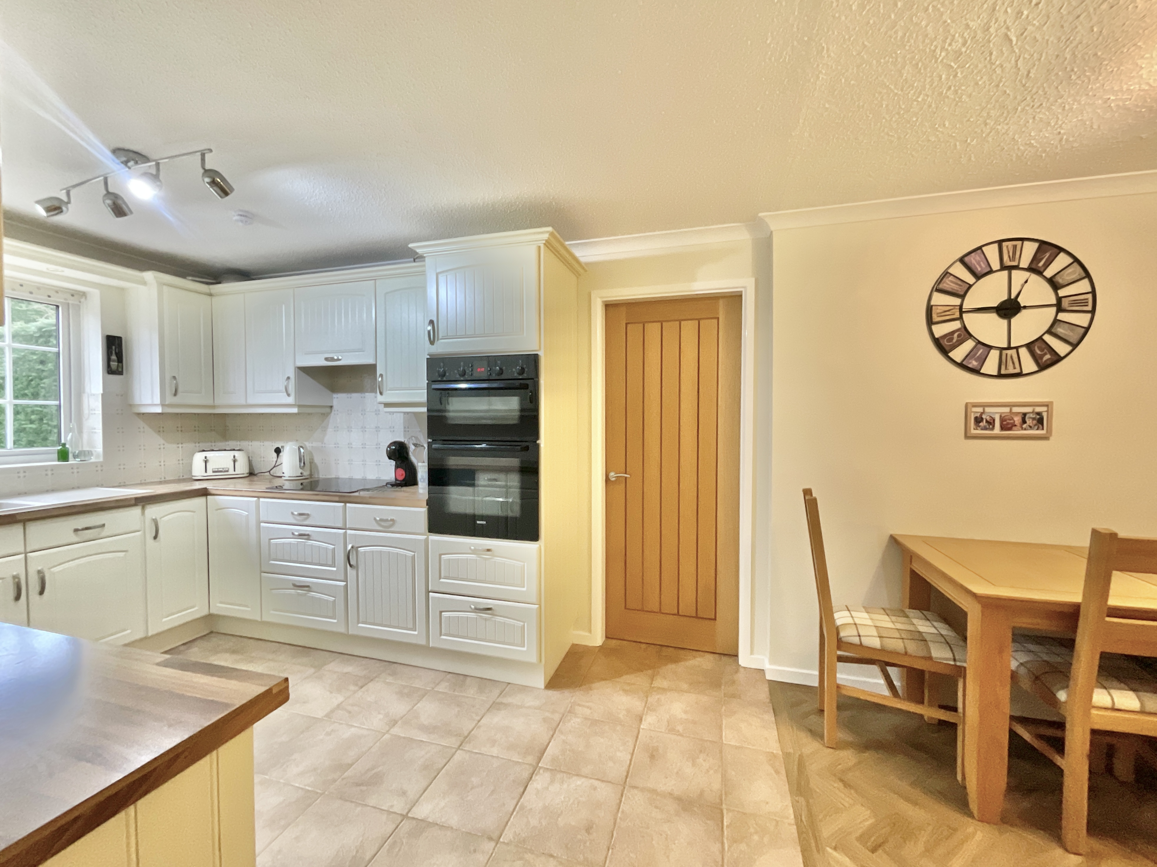 Brook Side, Ranton, ST18, photo 4