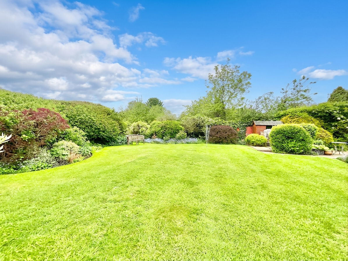 Willowbrook, Derrington, ST18, photo 30