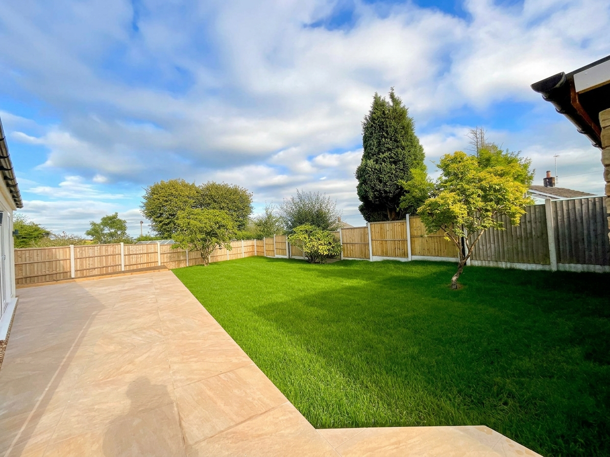 Heather Crescent, Stoke-On-Trent, ST3, photo 38